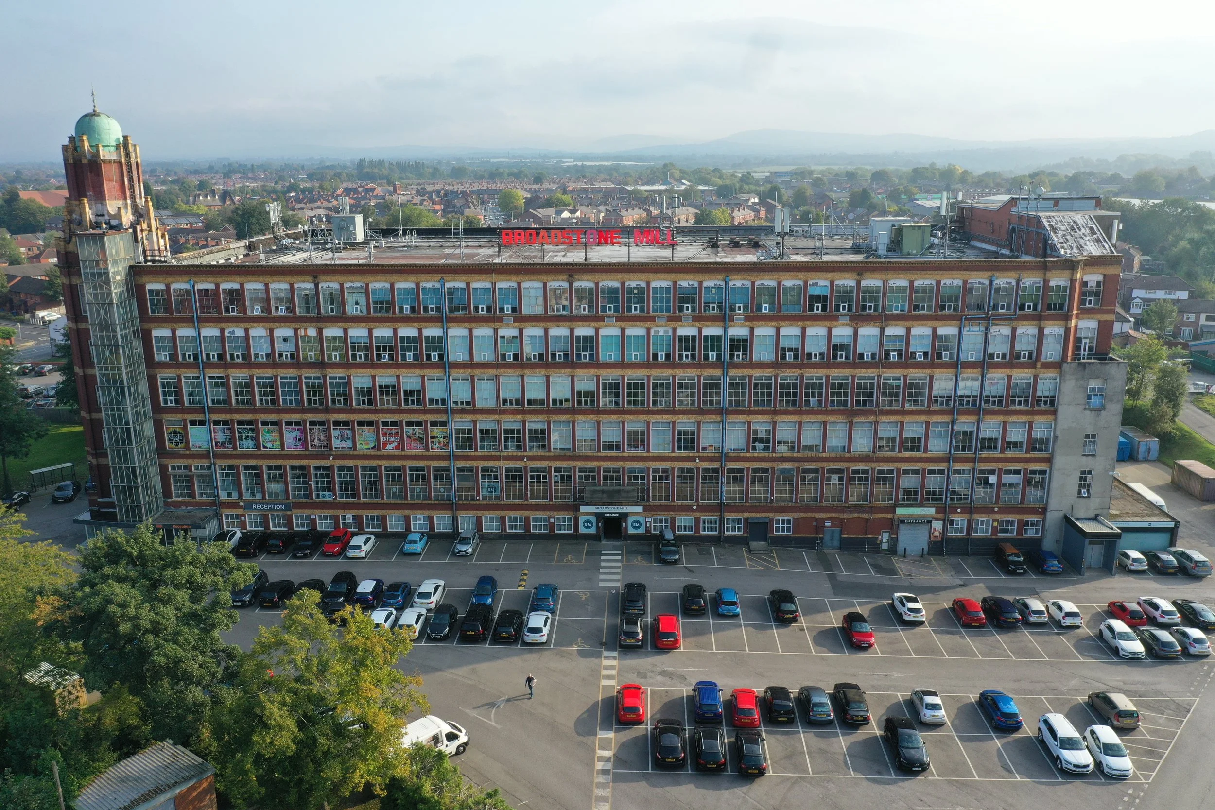 Why Broadstone Mill Shopping Outlet is the Best Place to Shop in Stockport