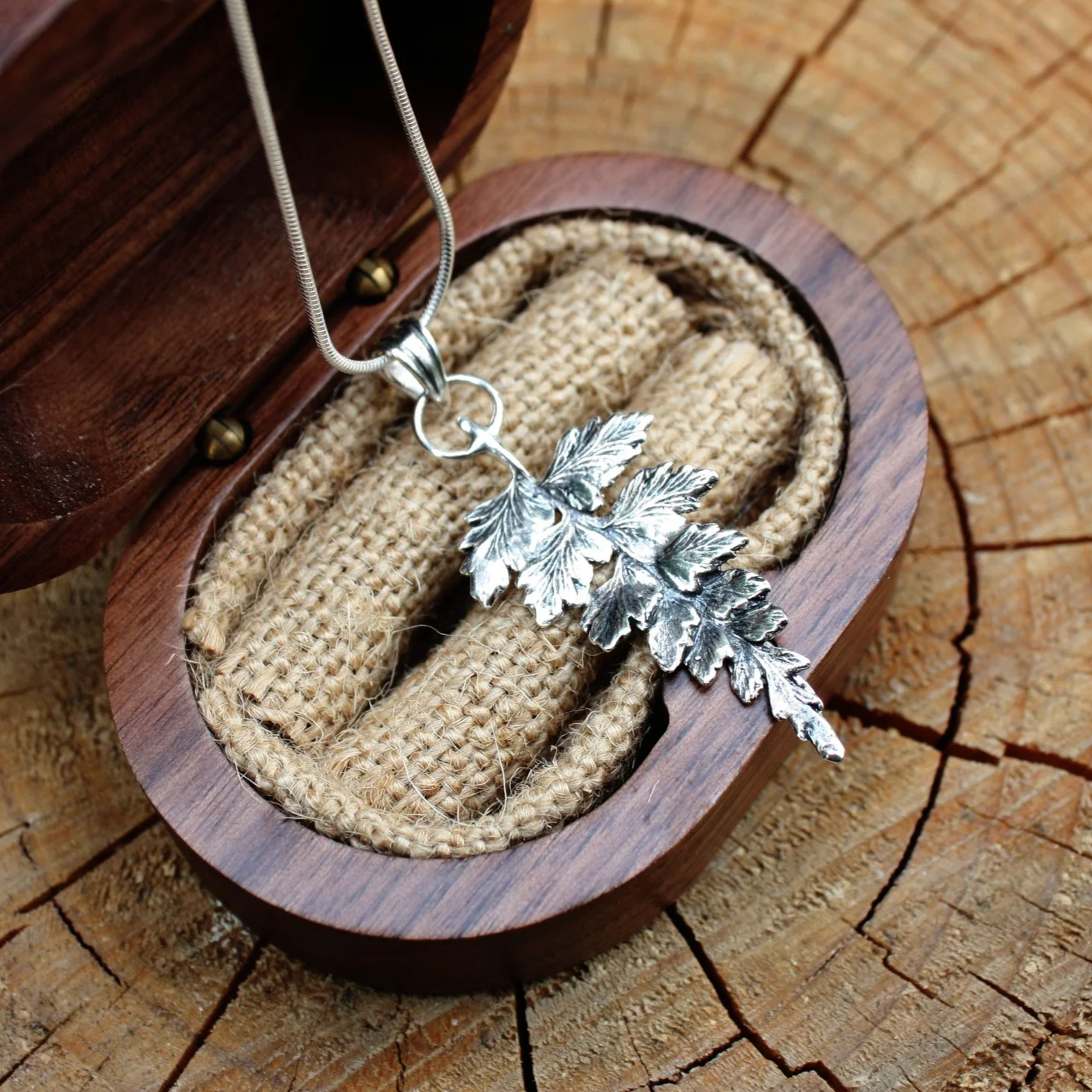 silver+fern+pendant.png