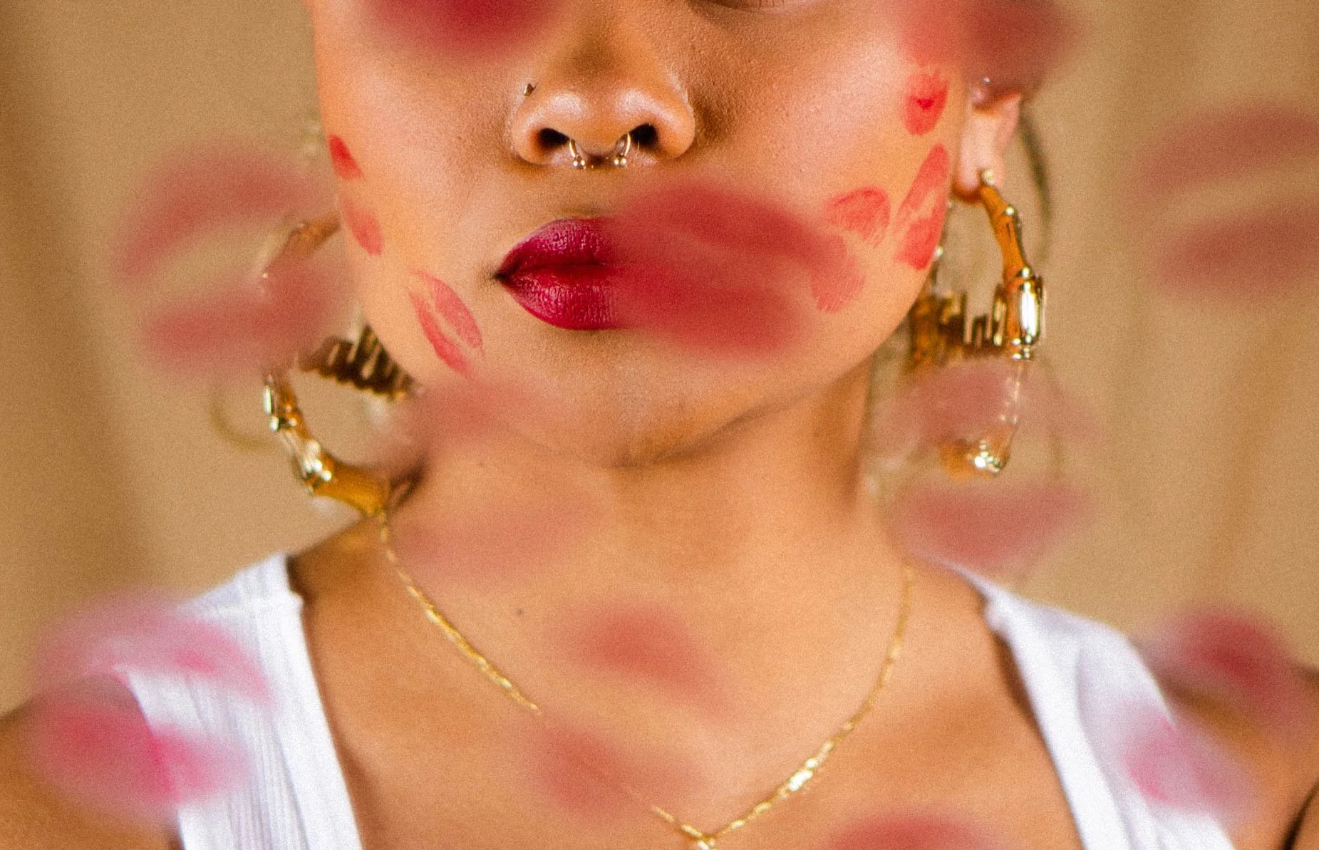 Kissaholic V1 (zoomed).jpg