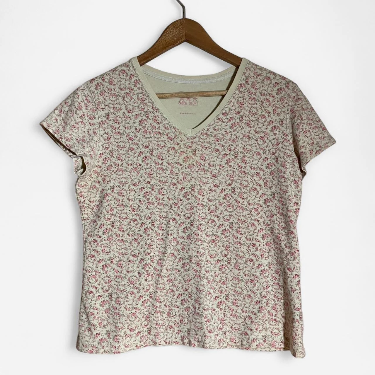 Faded Glory Women's Cream and Pink T-shirt