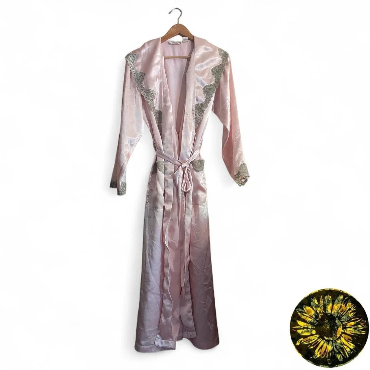 Vintage Victoria Secret Luxurious Lace Robe