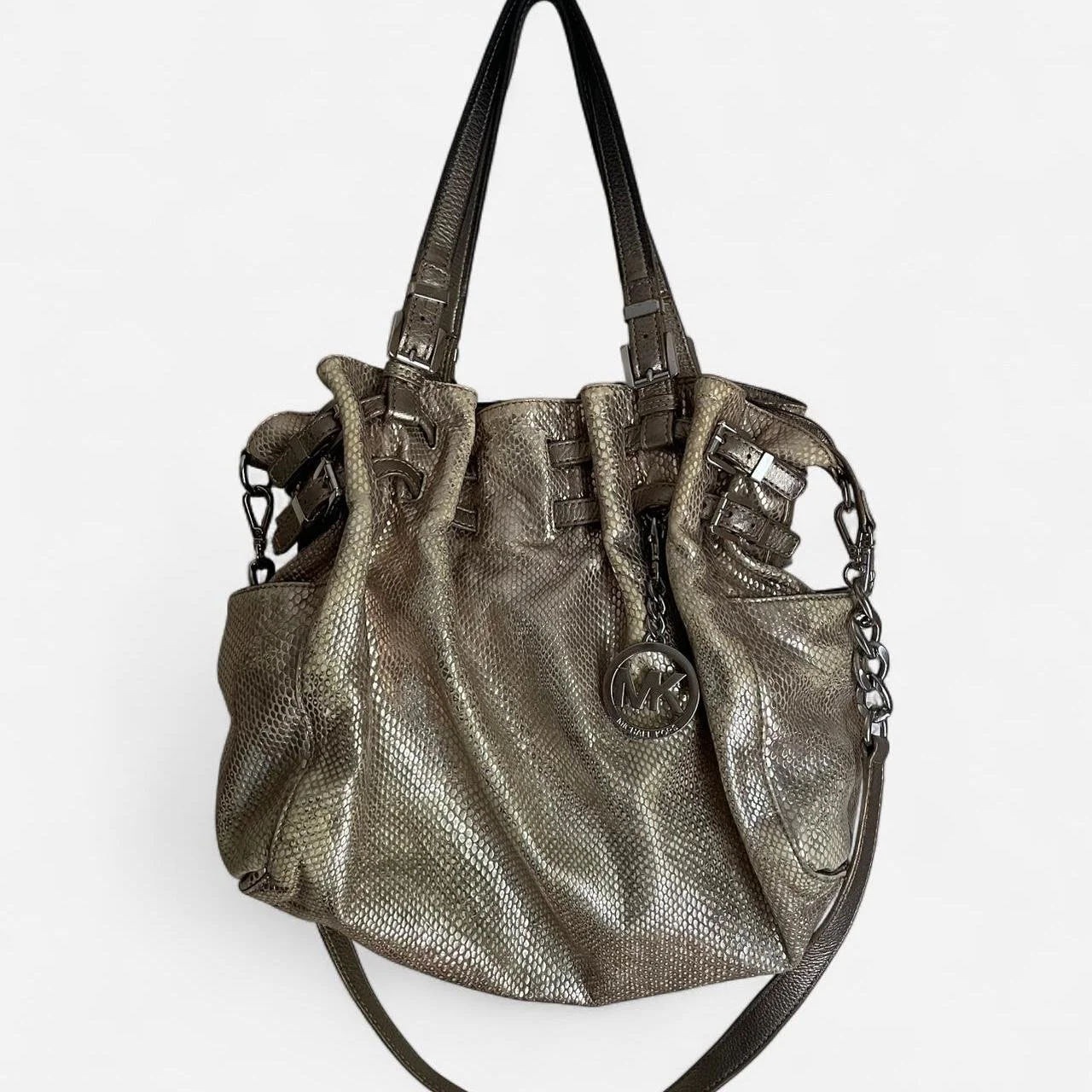 P0 - 2025-10-22T232605.688.jpg