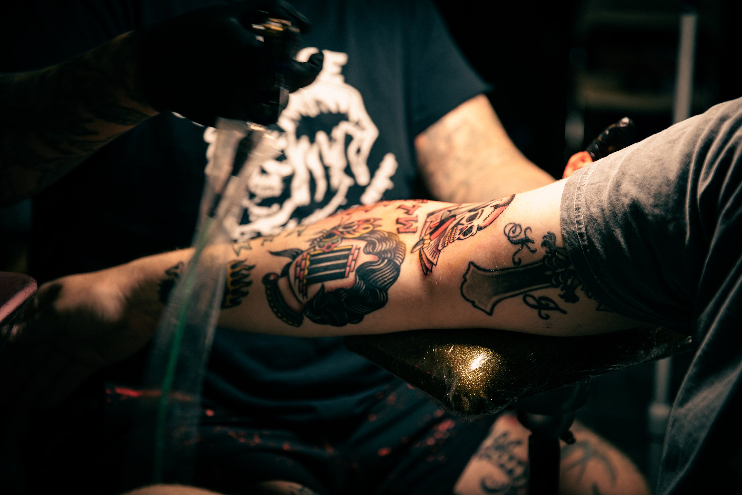Switchblade Tattoo_Bradlee Brixx.jpg