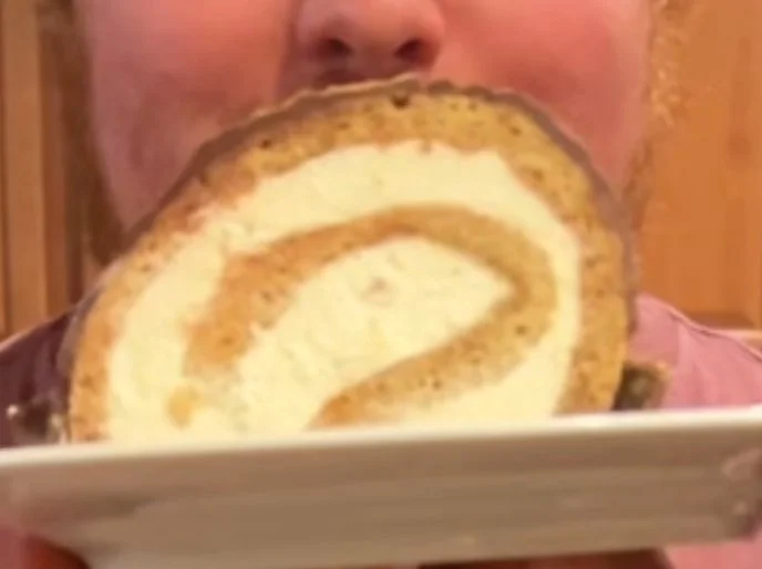 Tiramisu Swiss Roll