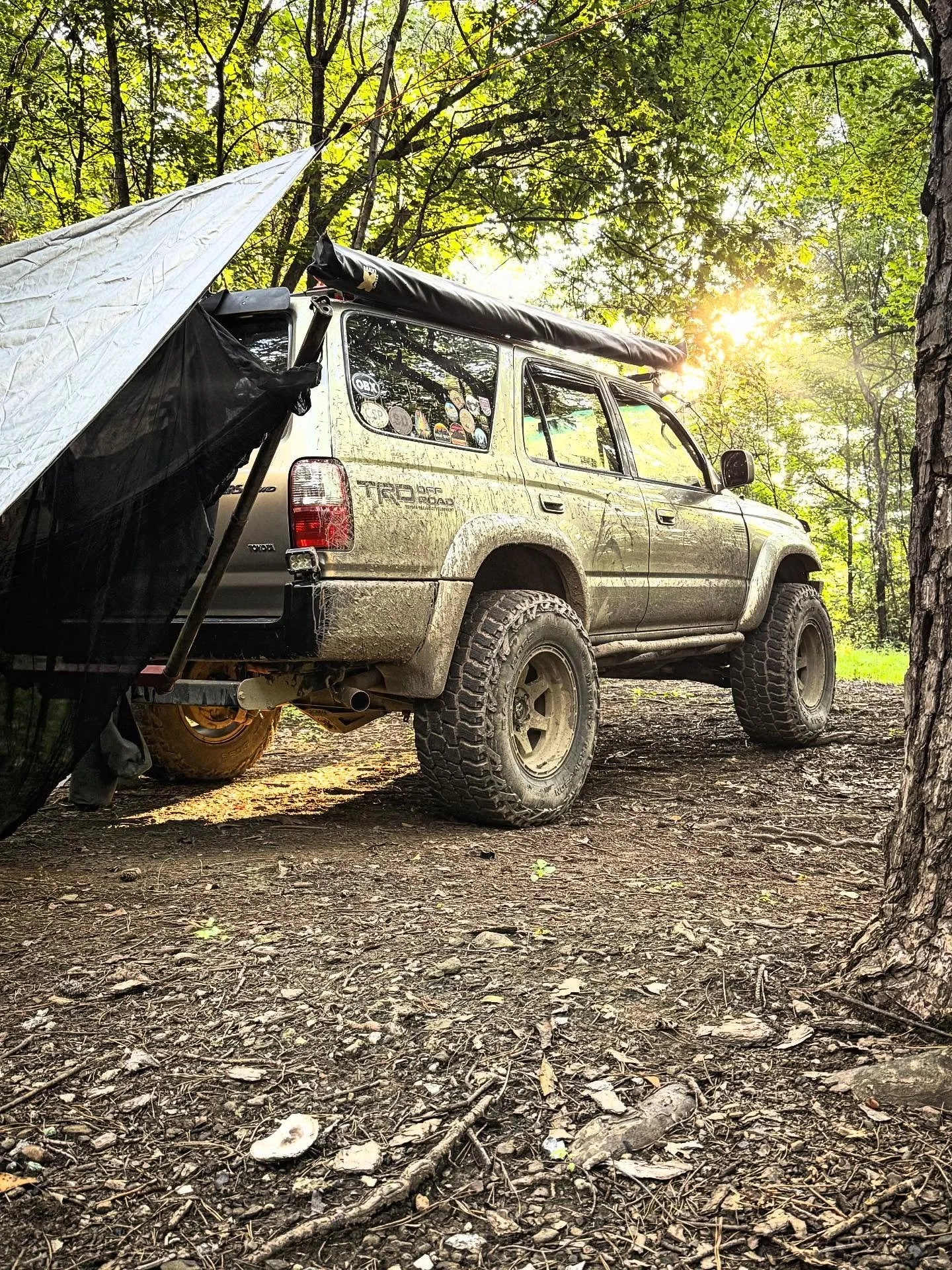 Hope y&rsquo;all have had a great weekend outdoors! 

#hammock #hammockcamping #4x4 #trails #offroad #raleighyota #toyota #toyotagram #adventure #camping #md #appalachia #maryland #35s #mods #built