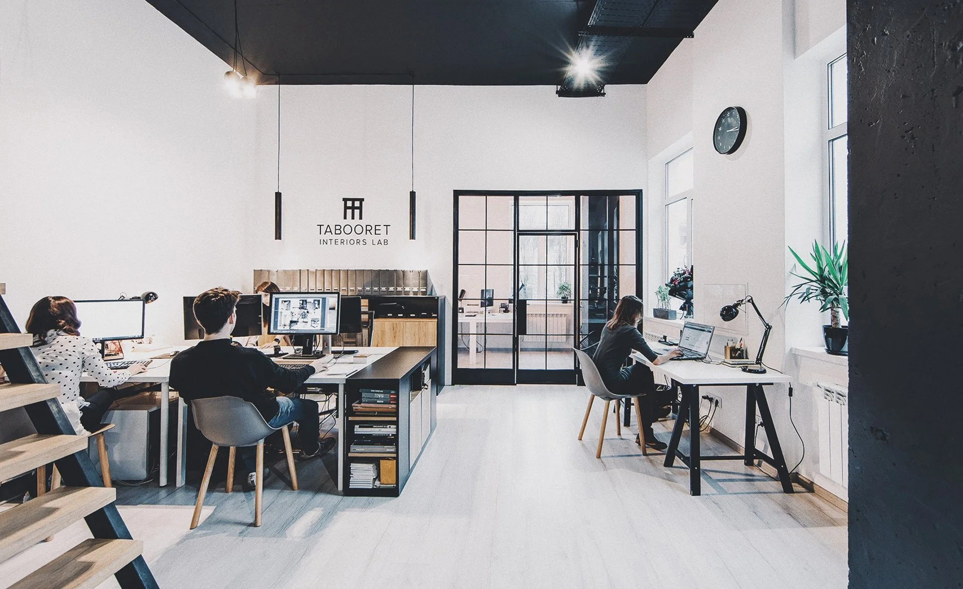 TABOORET Office Podil