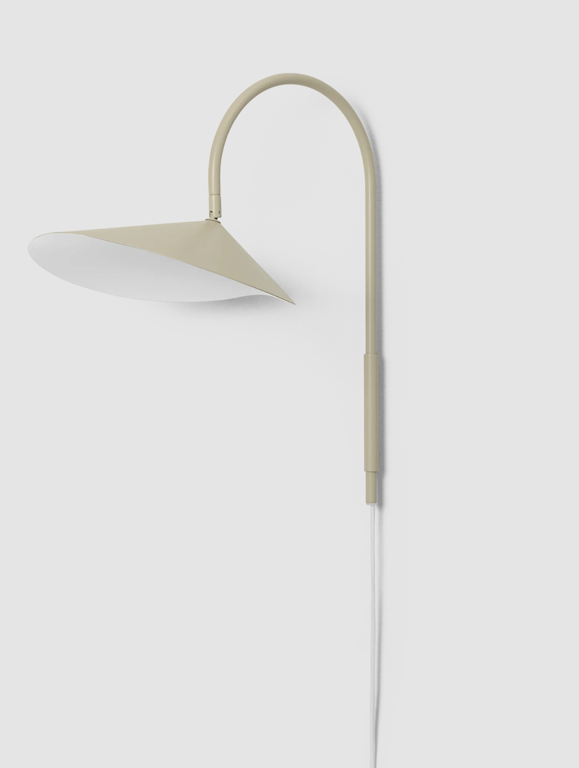 Aplique grande ajustable con enchufe Arum