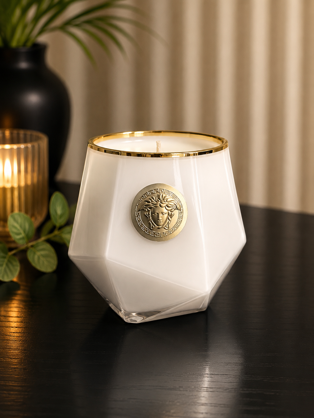 Aristocratic Gloss Candle