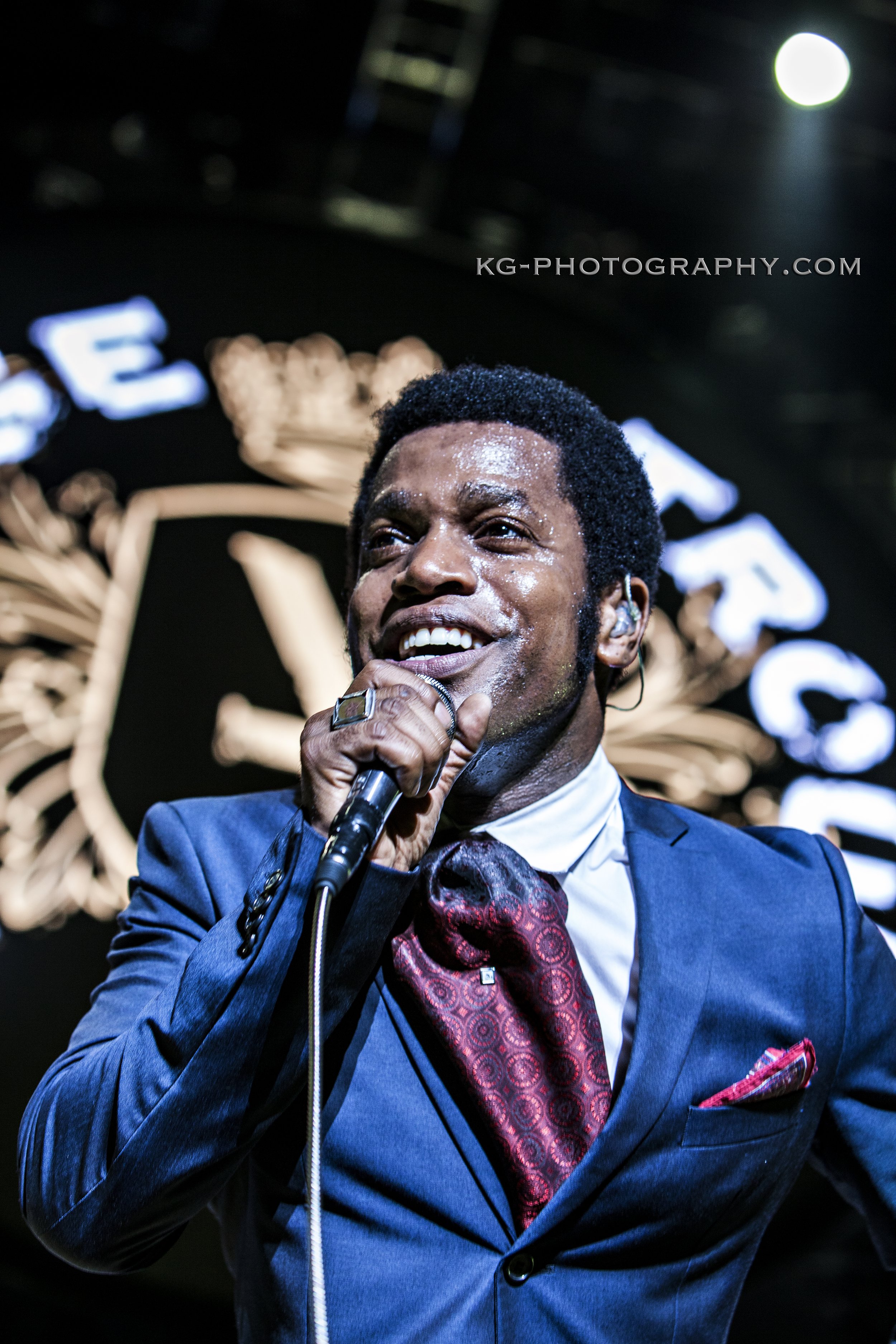 ty taylor singer vintage trouble band.jpg