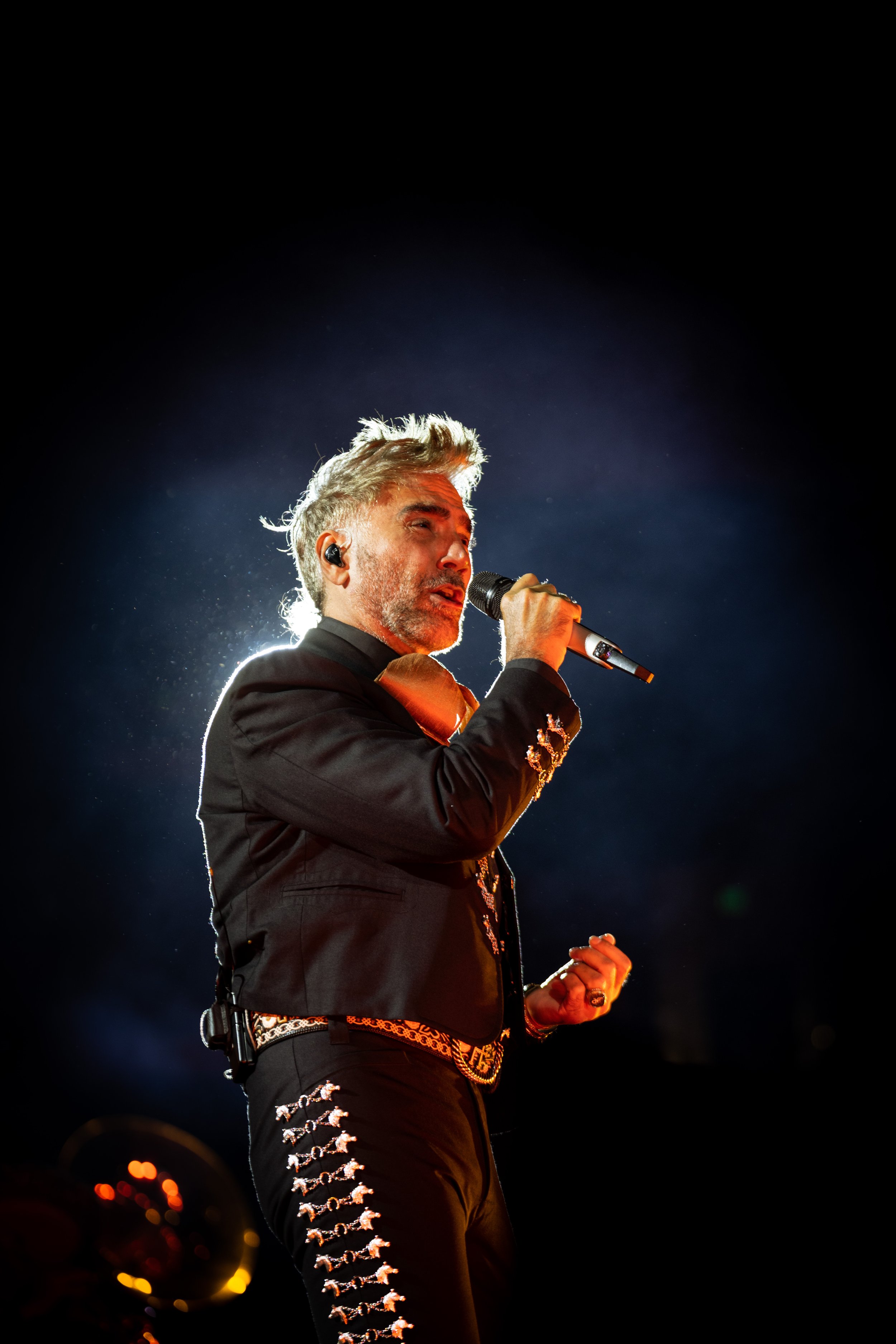 Alejandro Fernandez-8015.jpg