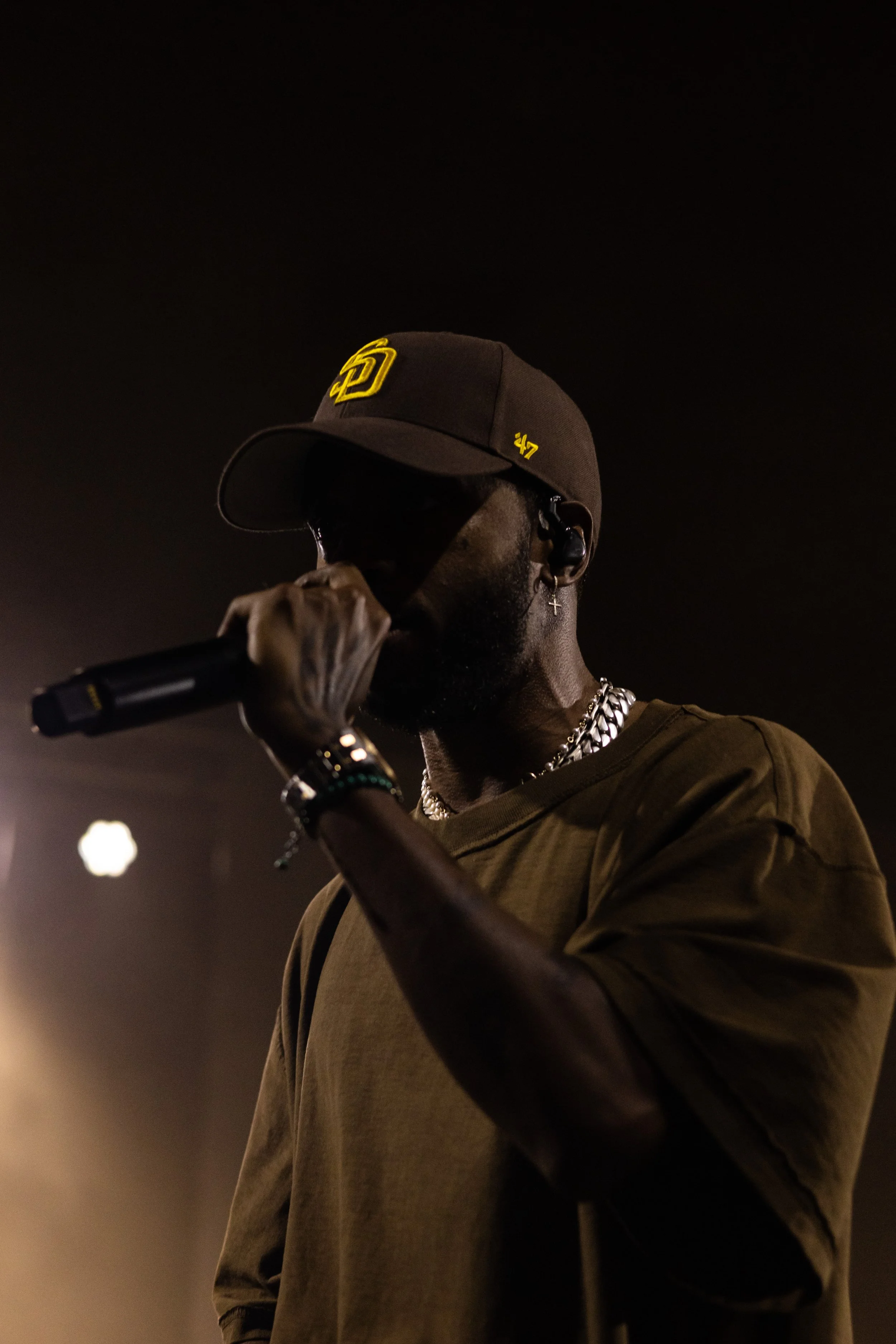 6lack-3637.jpg