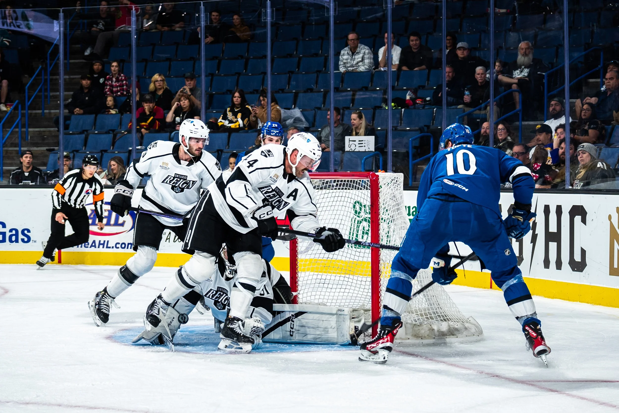 111223 ONT V COL-08617.jpg
