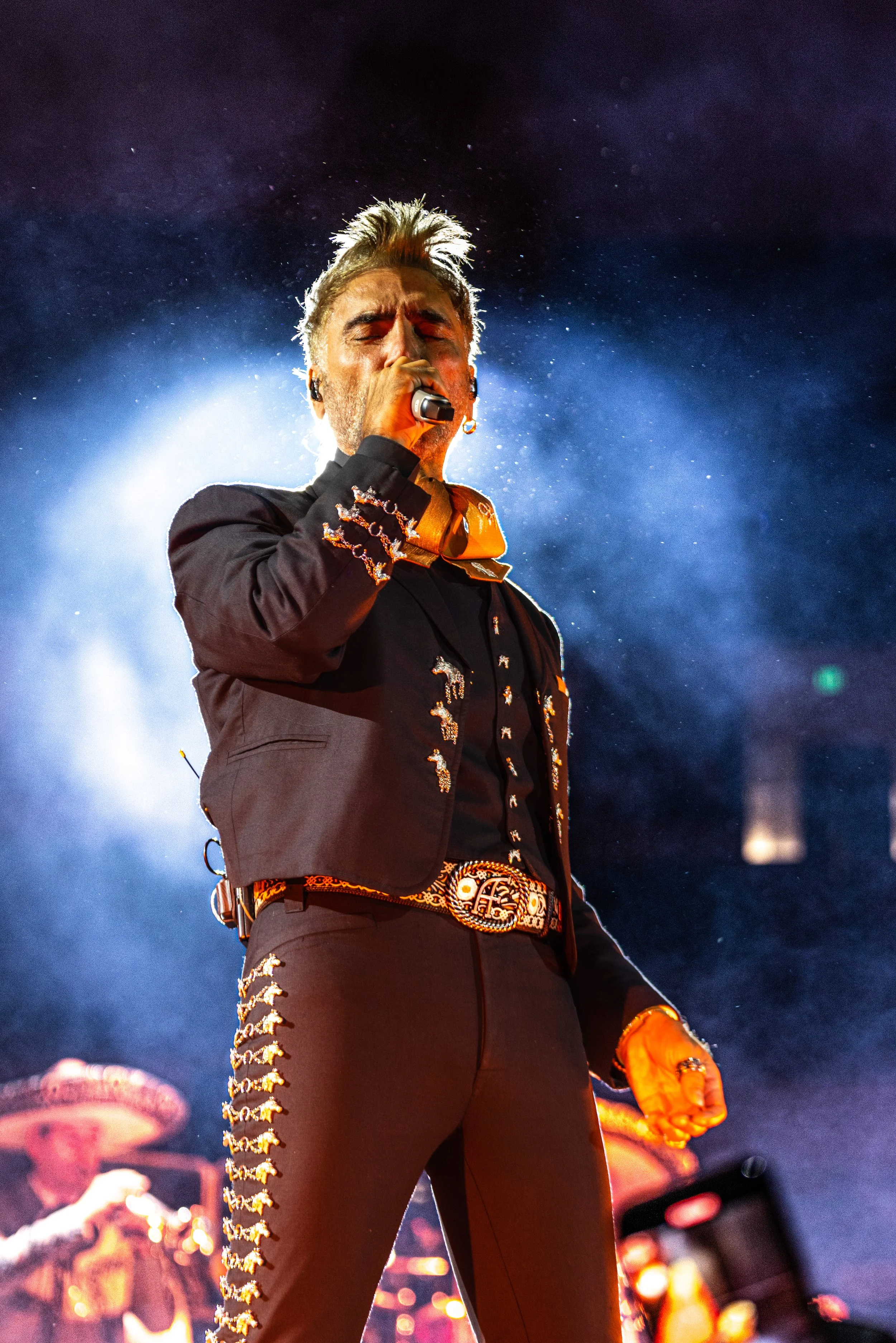 Alejandro Fernandez-8281.jpg