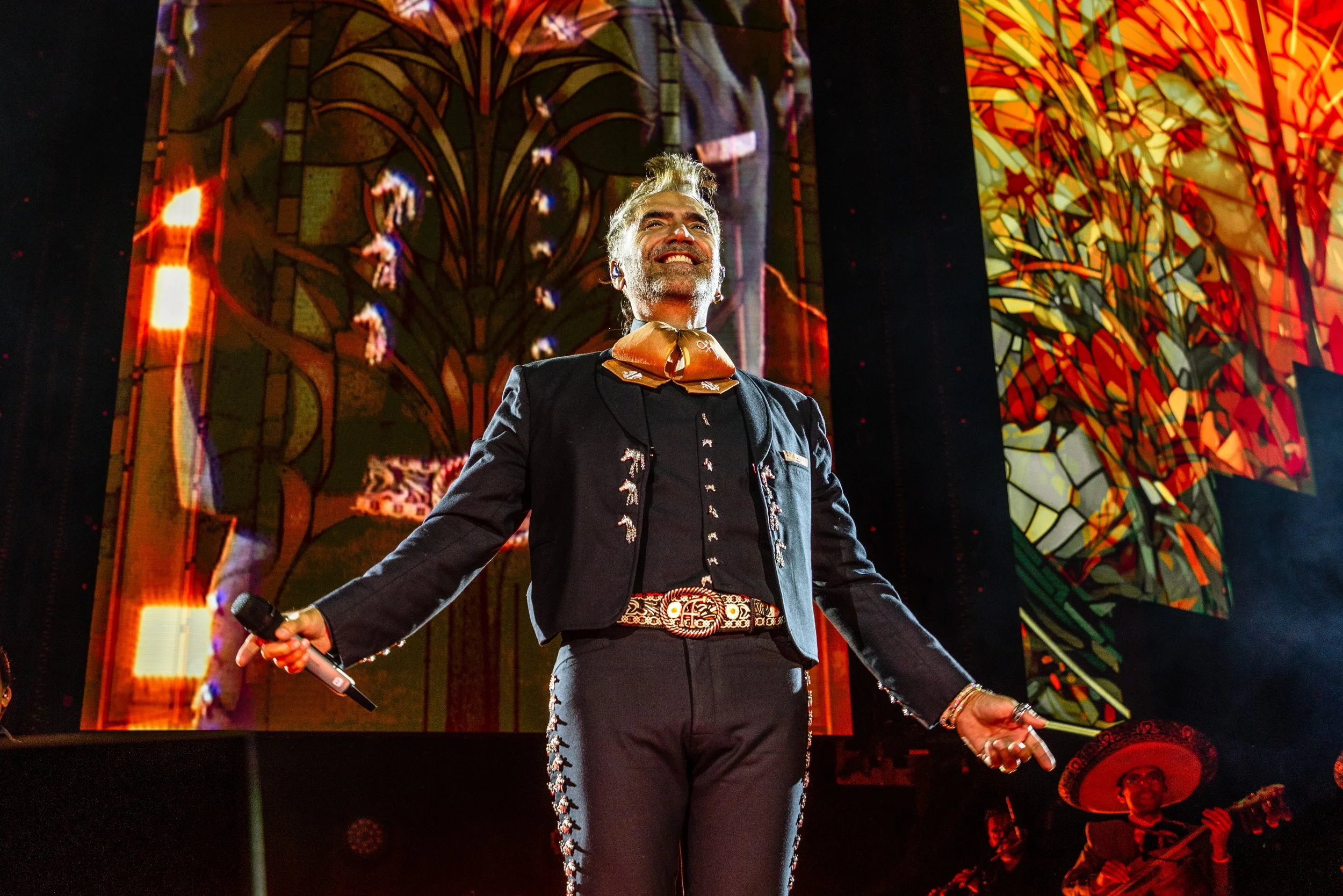 Alejandro Fernandez-8104.jpg