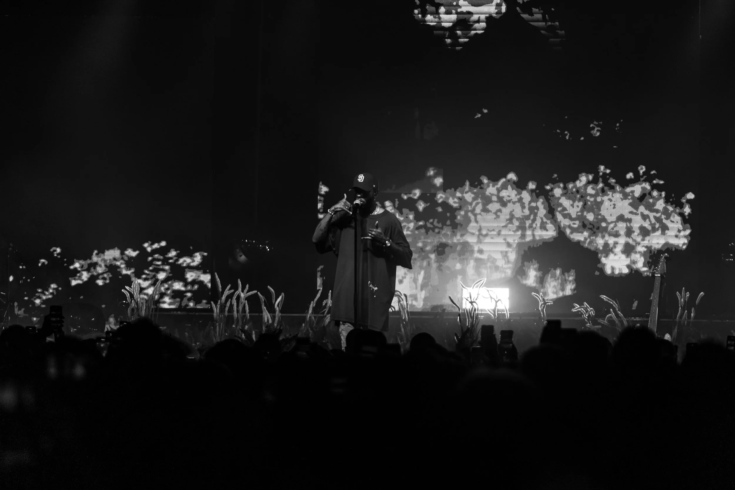 6lack-4110.jpg