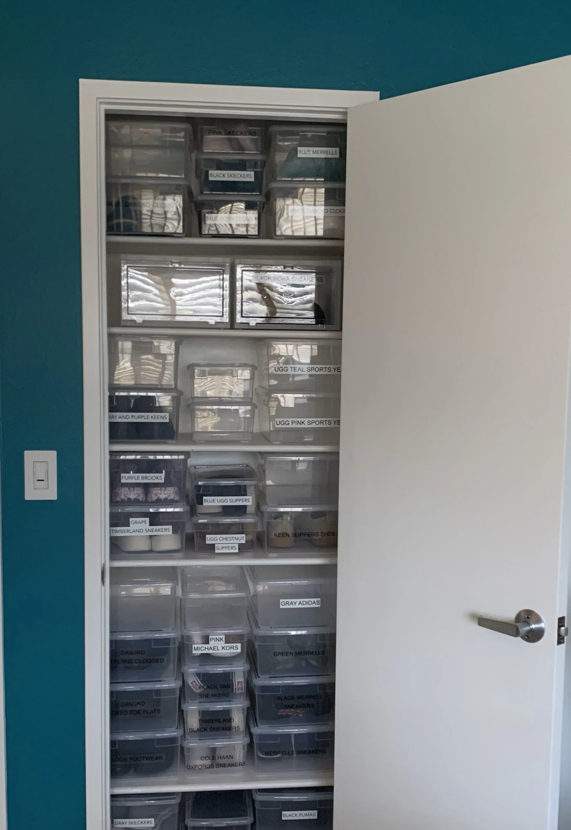 LABELED SHOE'S