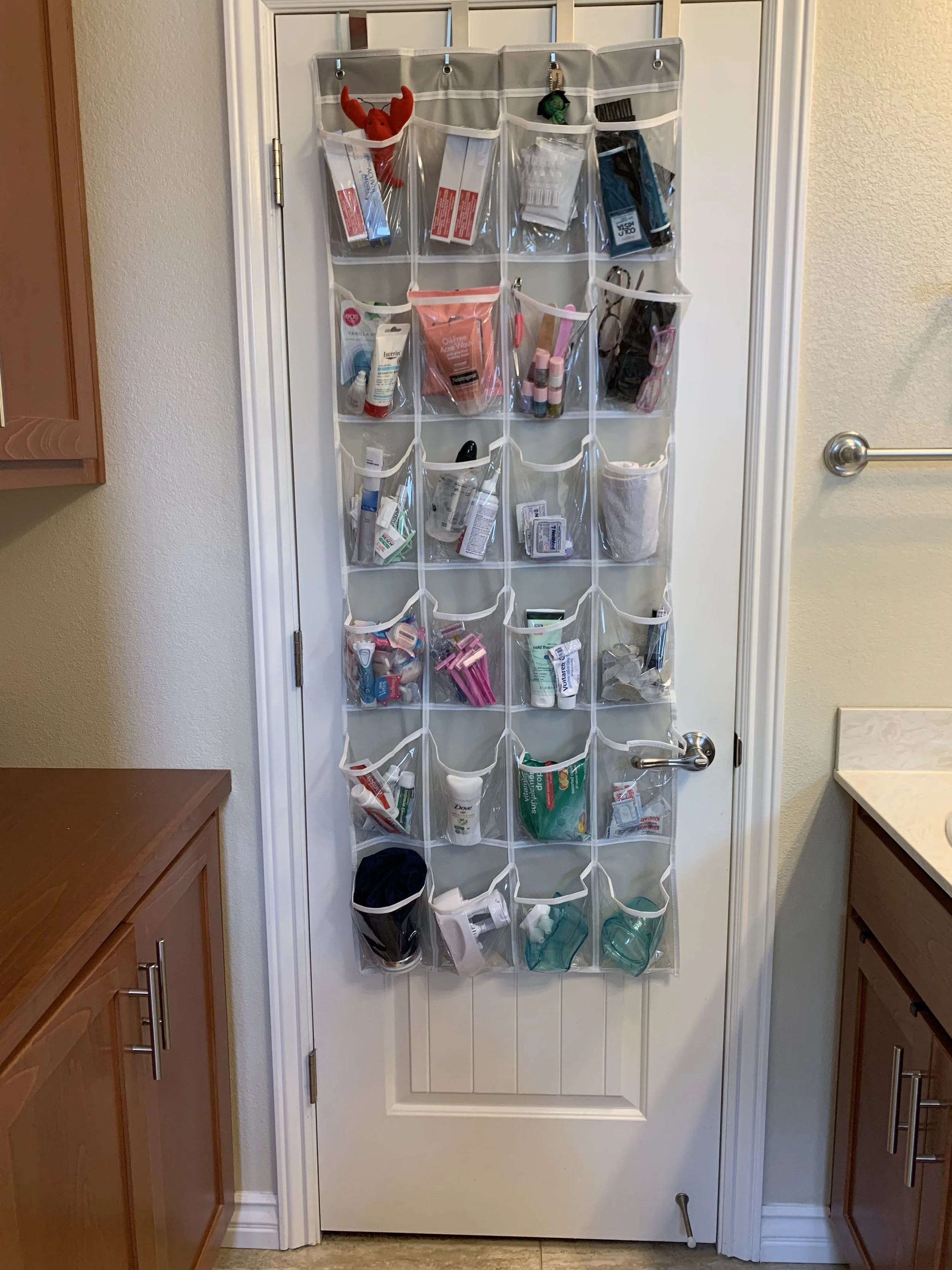 SHOE RACK USED IN BATHROOM