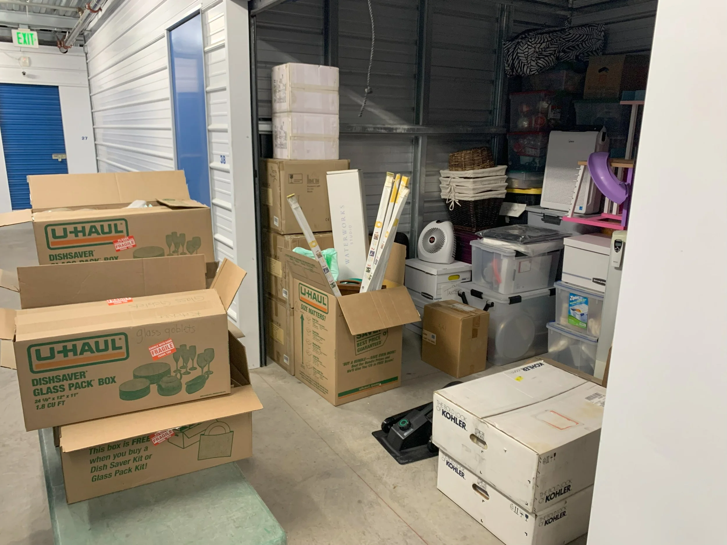 STORAGE UNIT