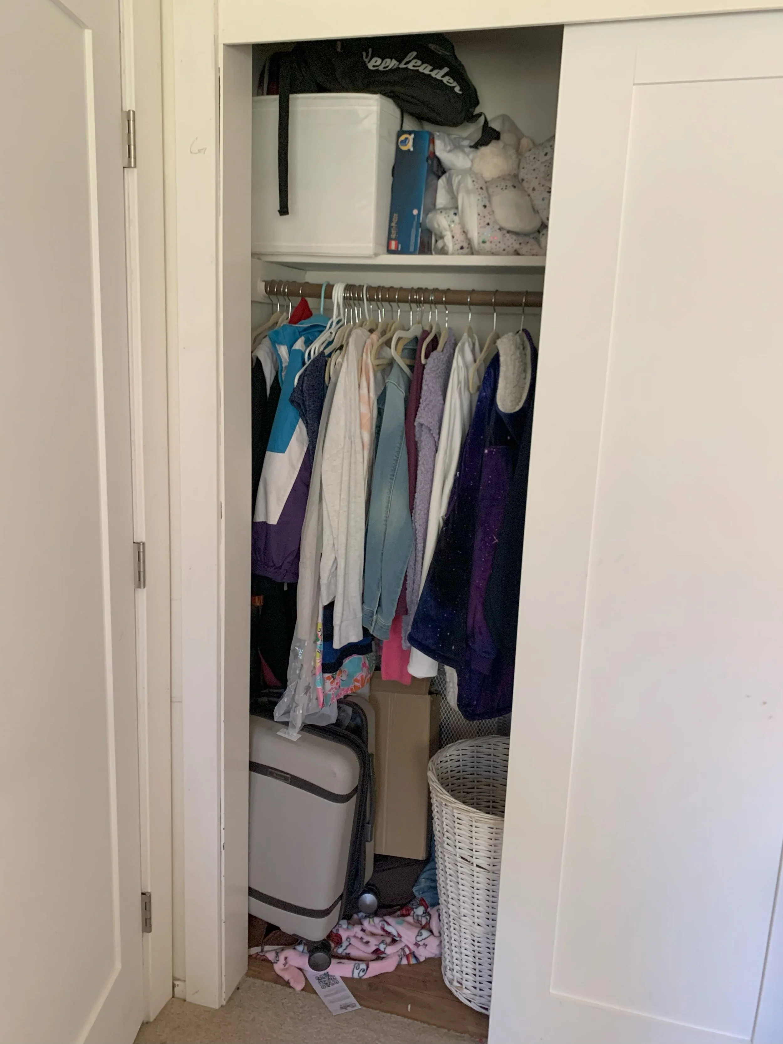 BEFORE - GIRL'S CLOSET