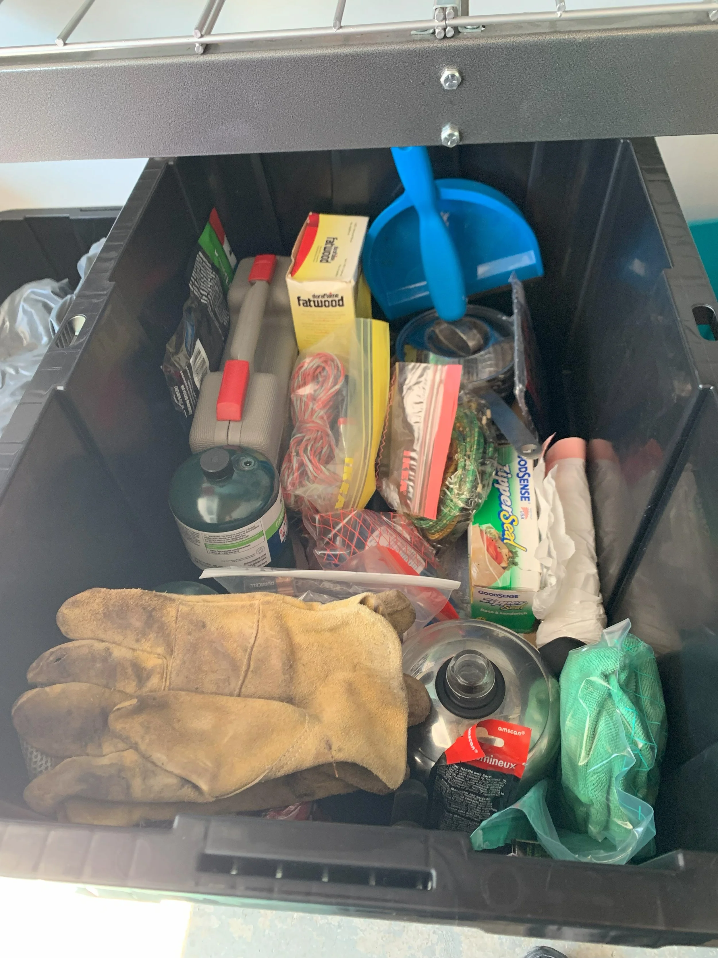 AFTER - GARAGE (A BIN FOR EVERYTHING) 
