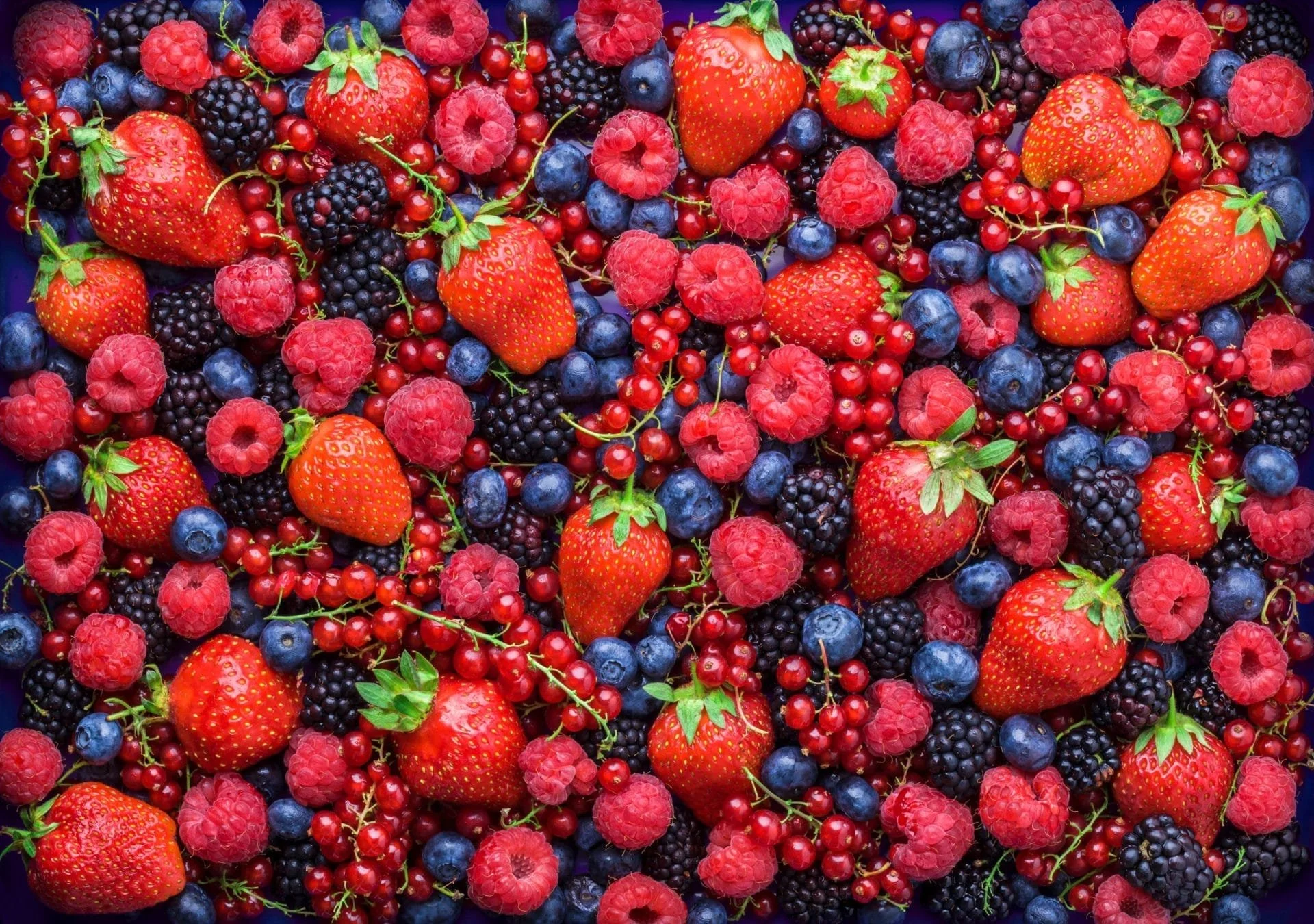 10 Trivia Questions About Berries (With Answers)