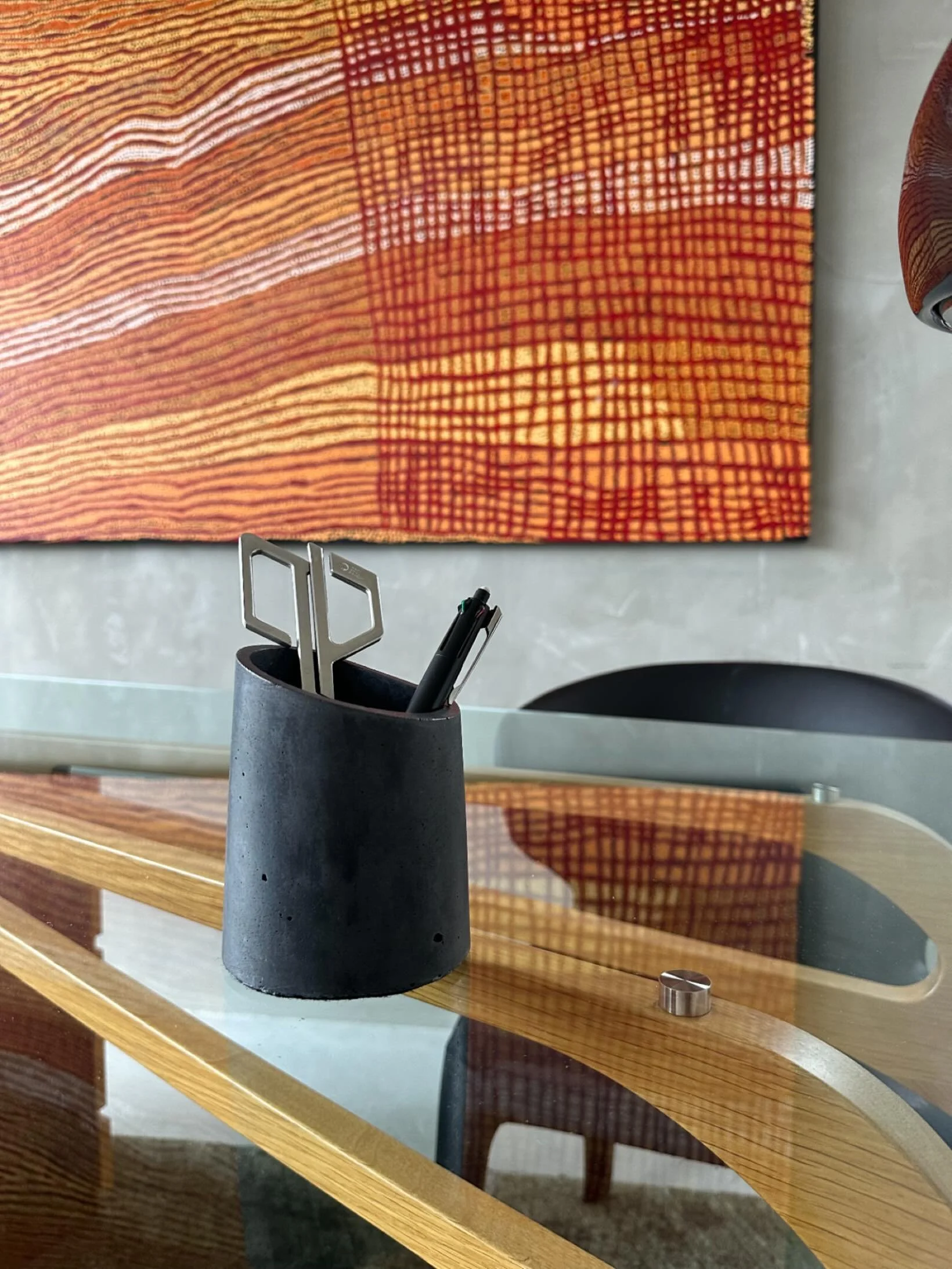 Because even your desk deserves good design

#design #deskgoals #styling #interiors #melbournemade #functionalart #giftguide