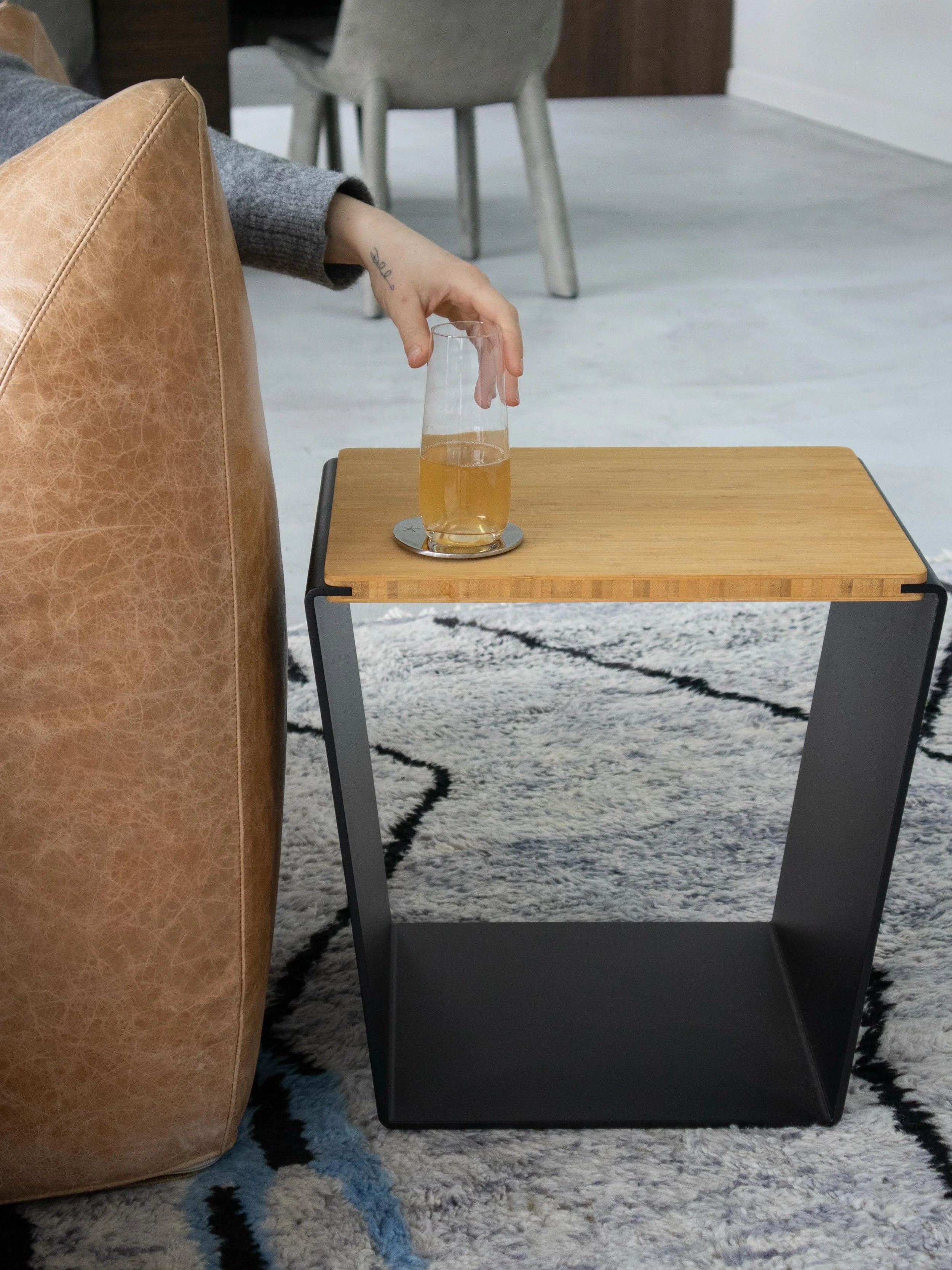 The perfect perch for your evening pour. 
Eave by @lood_official 

#sidetable #design #interiordesign #styling #furniture