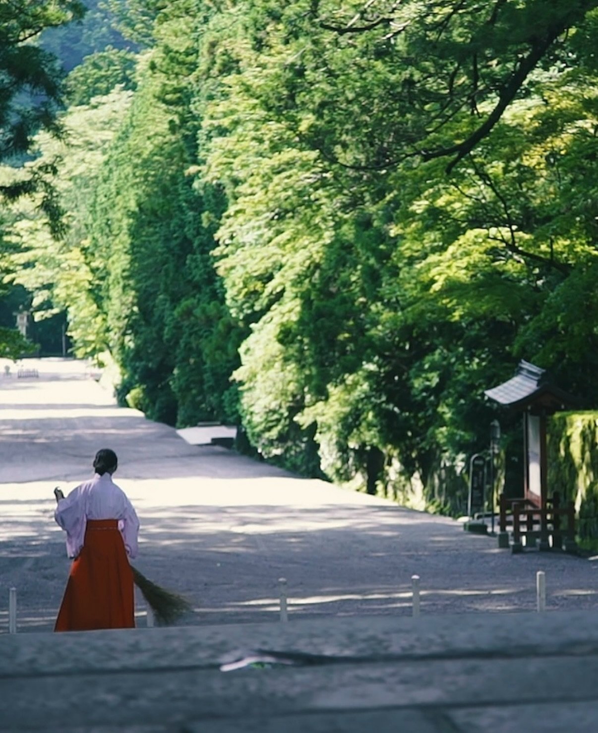 @meredithwatkins is just back from Japan and while the must-see spots were scouted, she made sure to check out some of the hidden gems that make this country so special. One of her favorite discoveries? @ritzcarltonnikko Just two hours from Tokyo, th