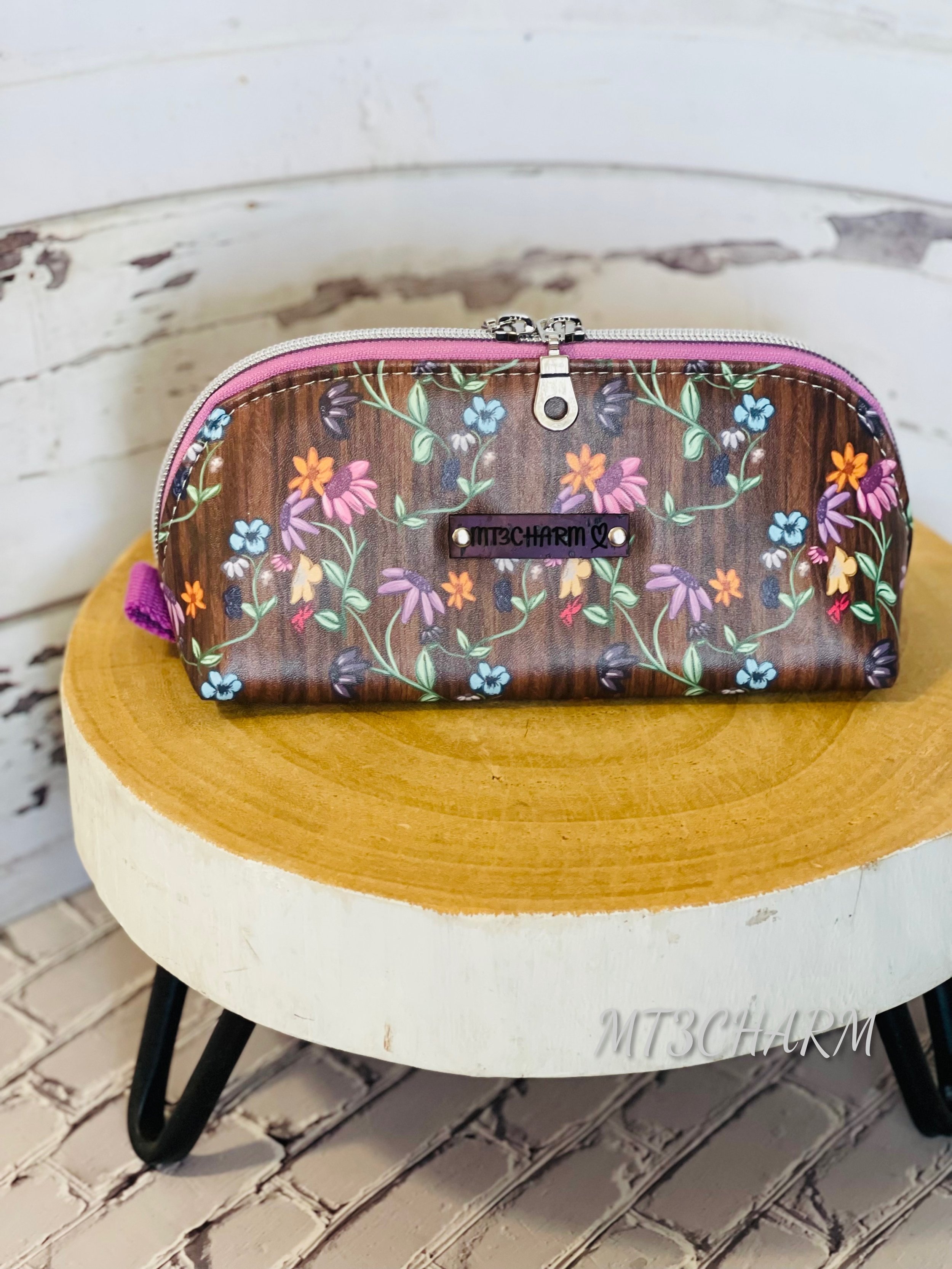 Small Triangle Pouch