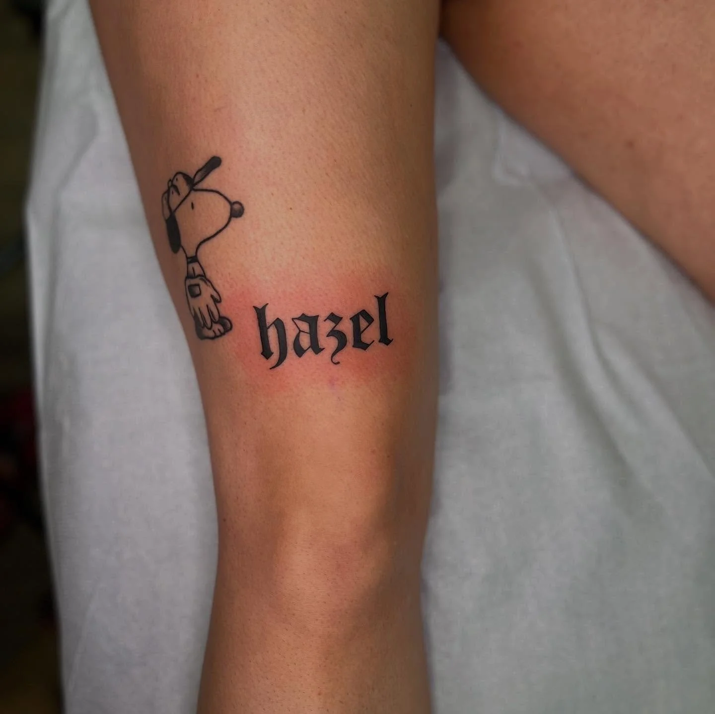 Bless up to Hazel! The best lil bunny to ever hop around. For @boundbunnycoco we couldn&rsquo;t decide if we wanted to leave the fade or go with it filled in. Clearly both are cool af. 

not to mention some sick nasty barbed wire framing Nicks tiger 