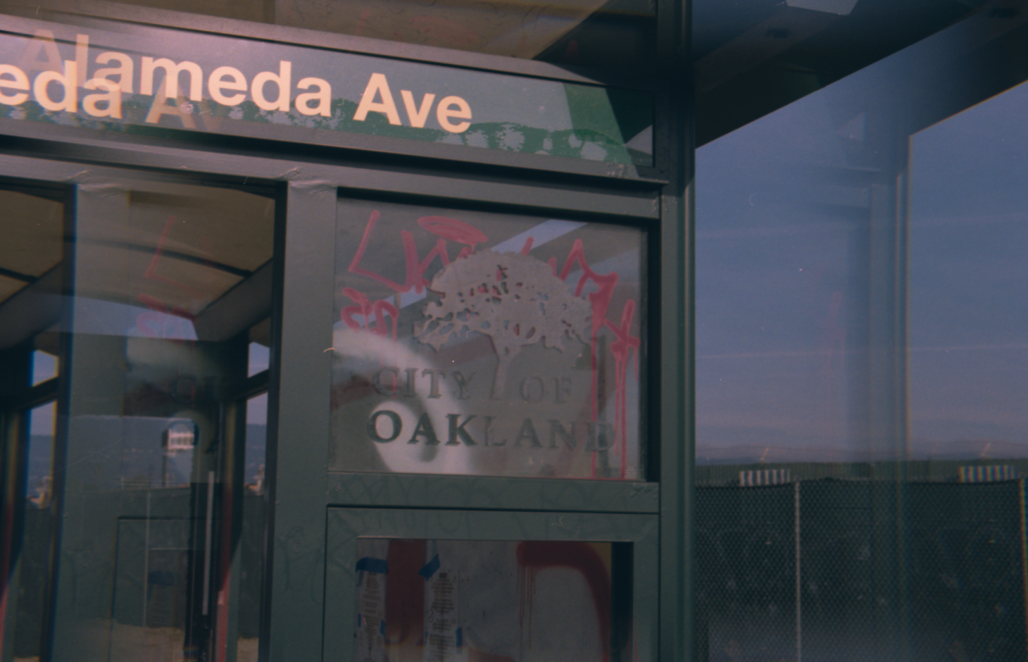 Screenshot_4 - lolaway.png