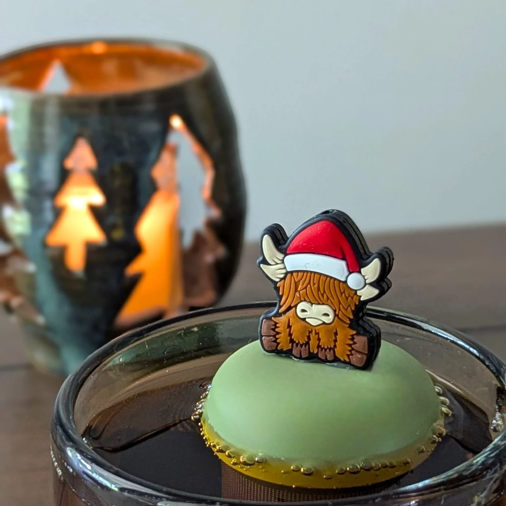 Christmas Highland Cow 2.png