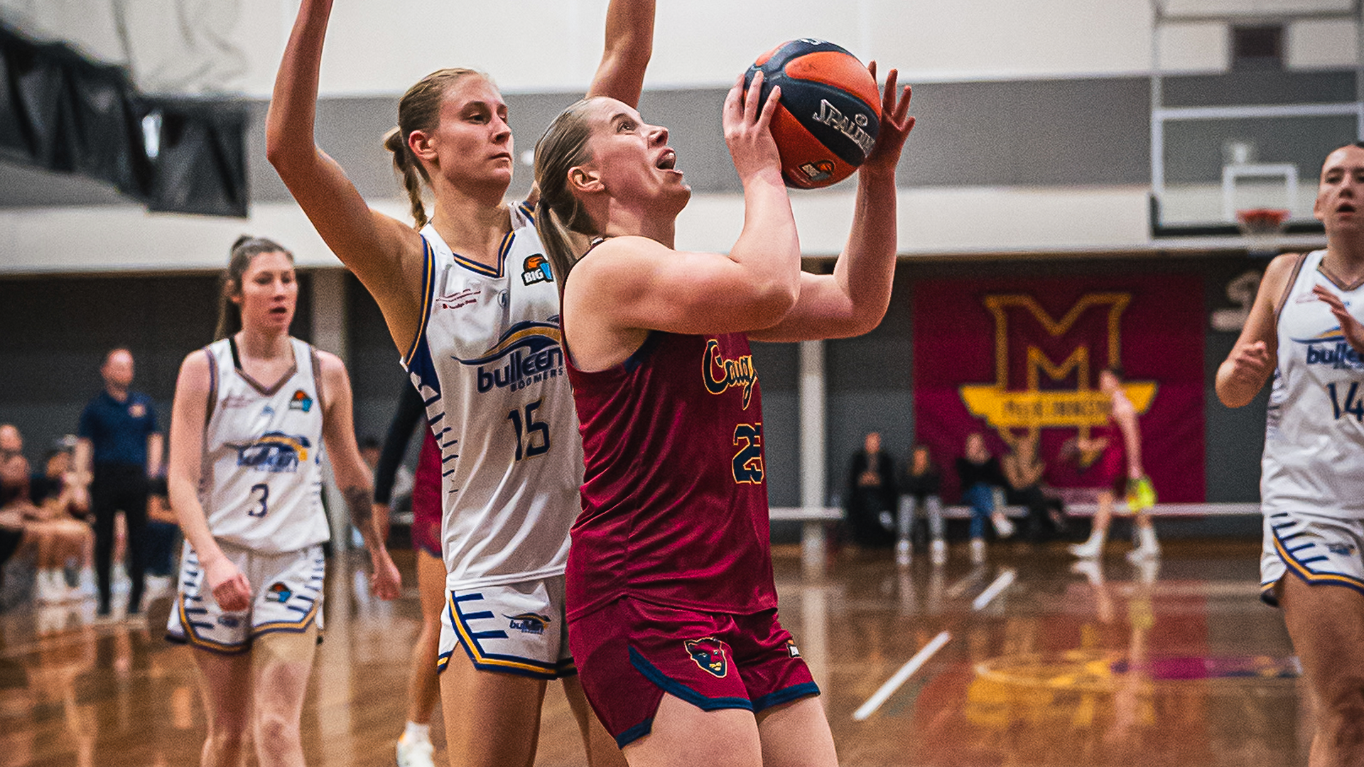 Annabel Fitter Re-Signs with McKinnon Cougars