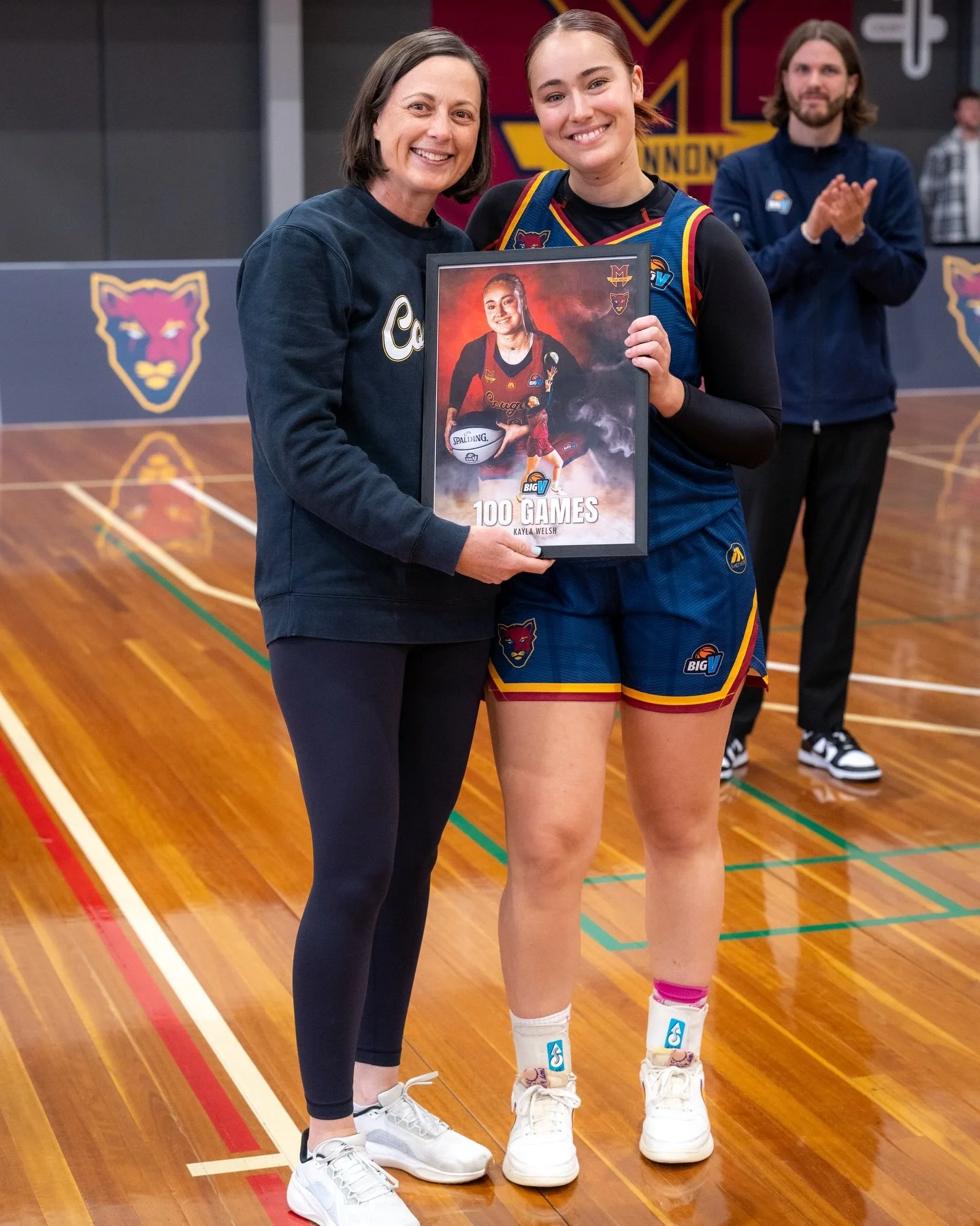 👏 Congratulations Kayla Welsh on 1️⃣0️⃣0️⃣ Big V games

#CougarPride 🐾