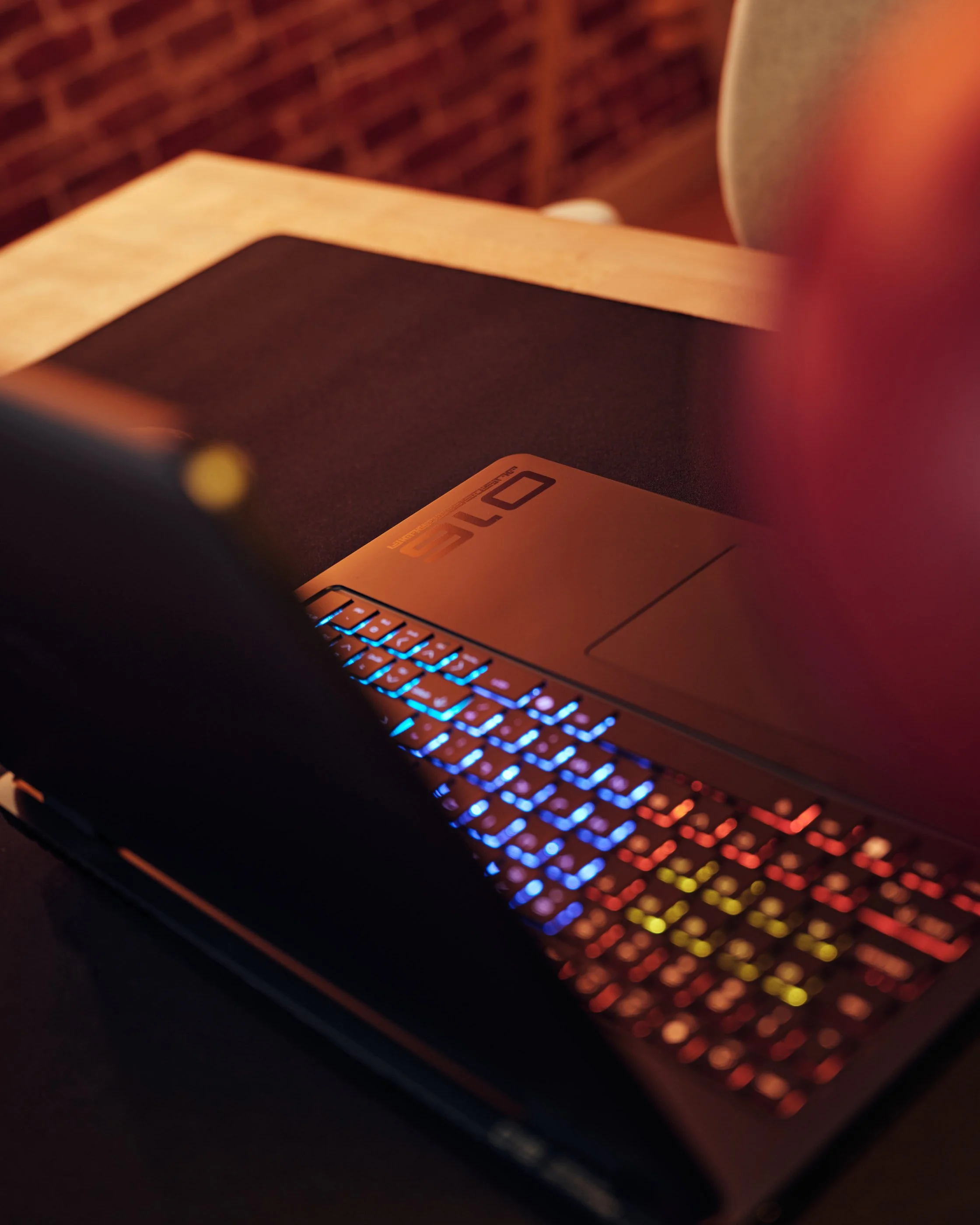 HyperX_Omen16_photos_social_16logo3.jpg