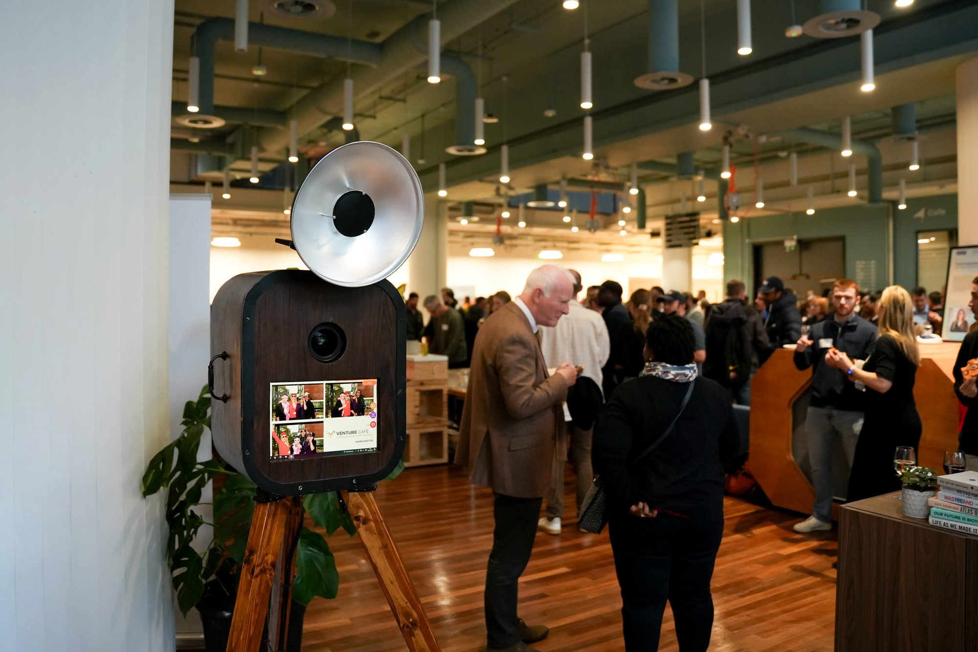 Retro Photo Booth - Instant Print - 10.jpg