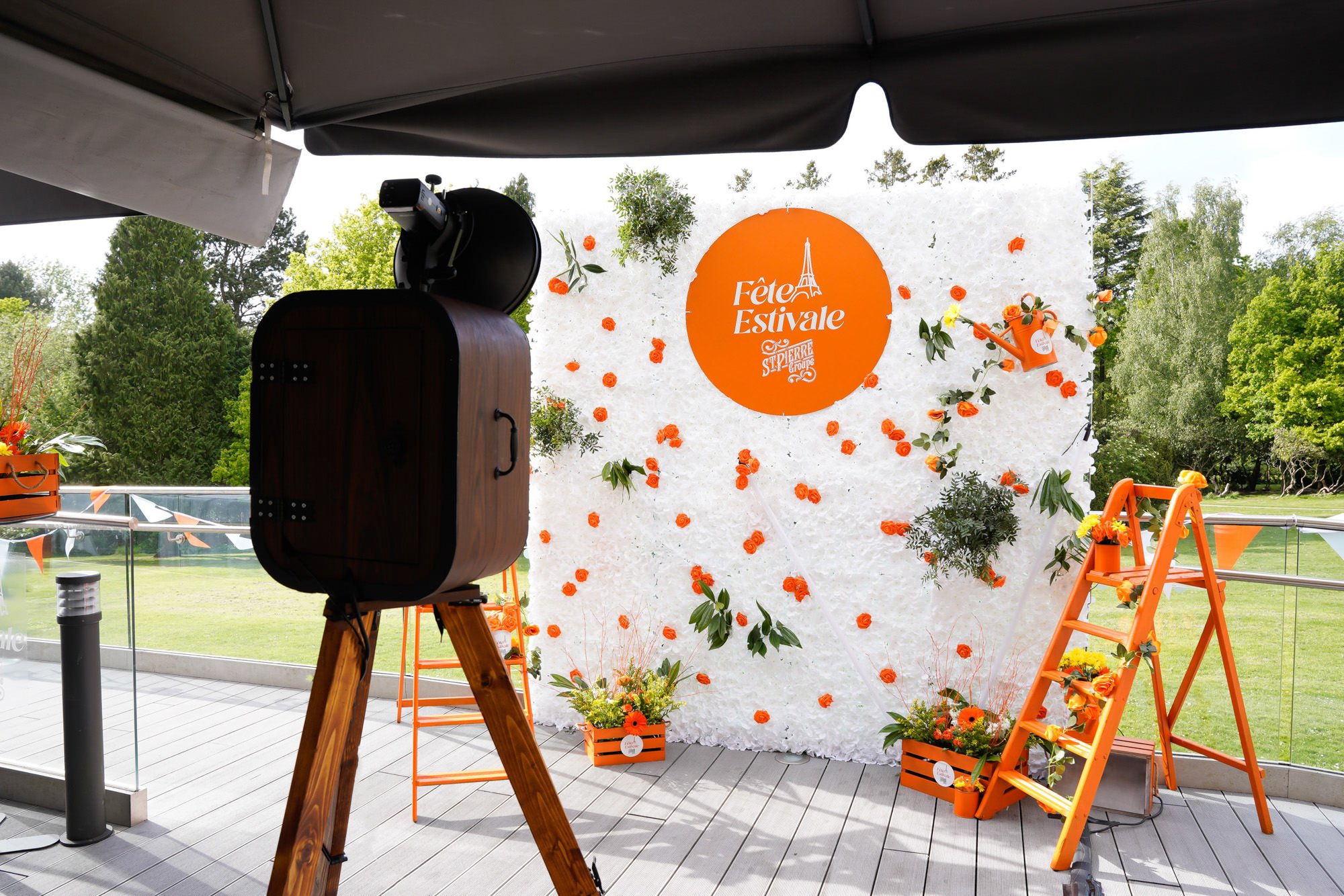 Vintage Photo Booth - Corporate and Conference Hire - 5.jpg