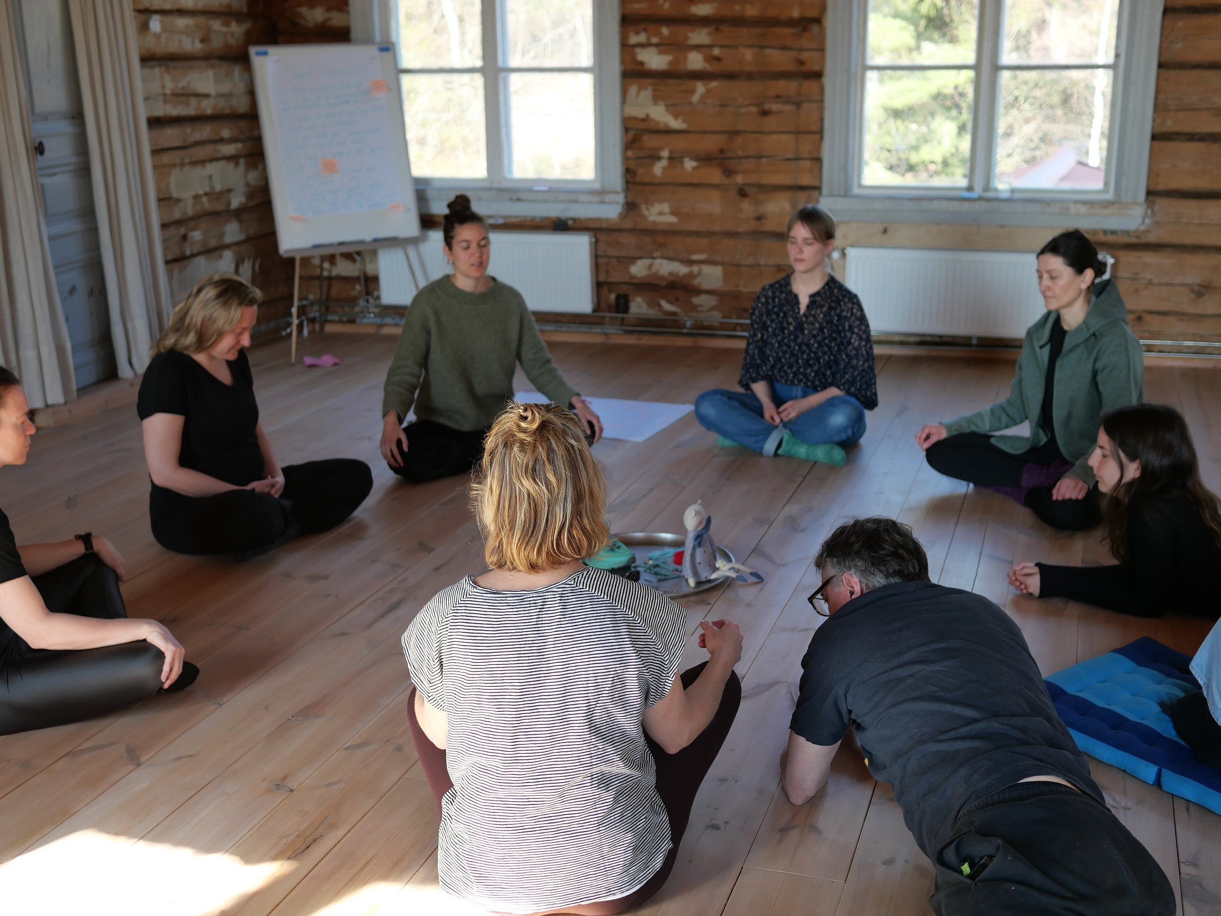  The group co-create an alter of meaningful objects as an opening session for the retreat  