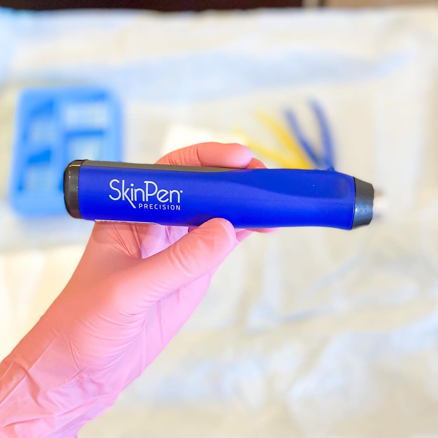 SkinPen

Collagen induction therapy is performed using the SkinPen. The only TGA approved skin needling device in Australia and can only be performed by Registered Health Practitioners. 

It is an evidence based treatment to improve the appearance of