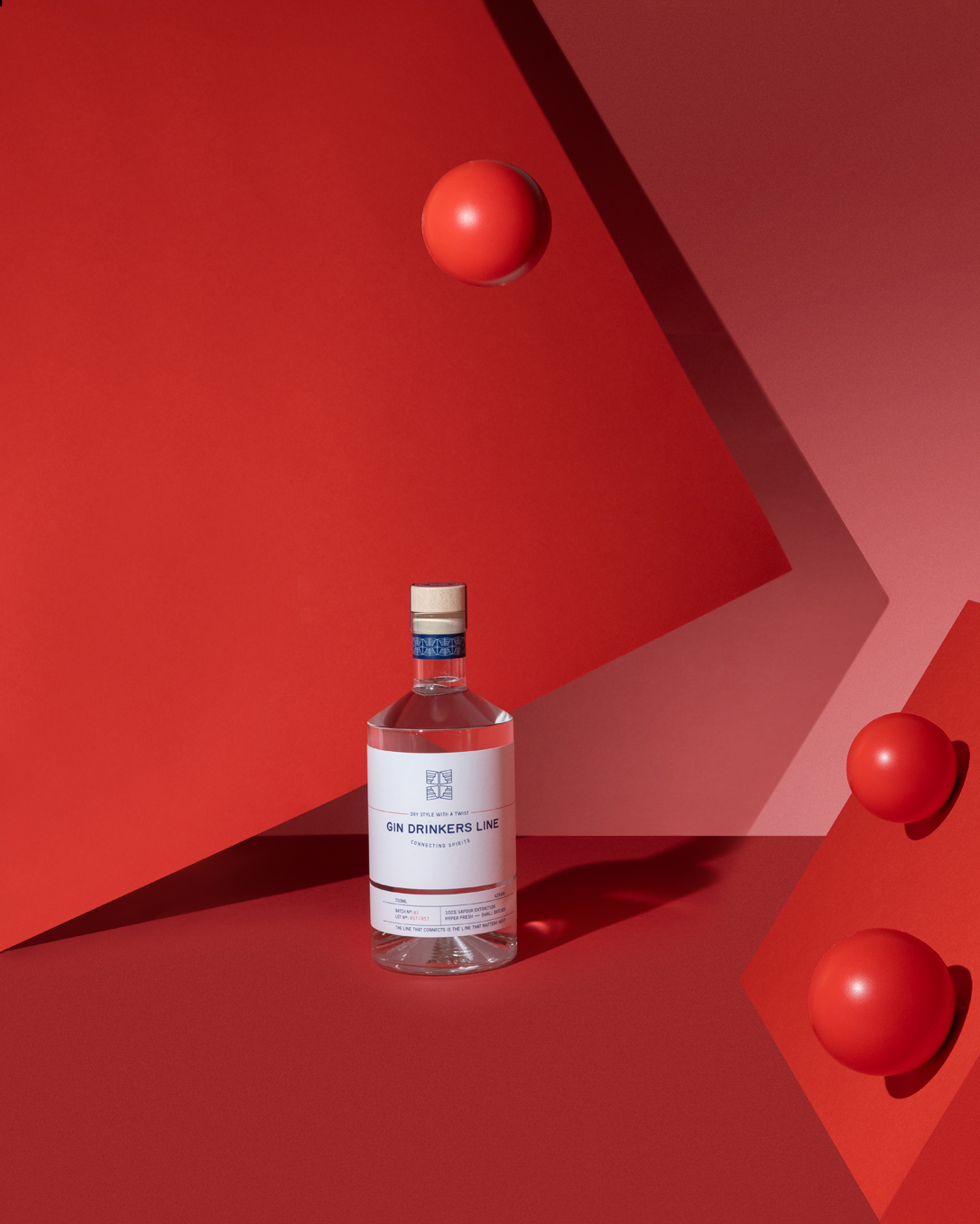 05-gin-drinkers-line-red_left.png