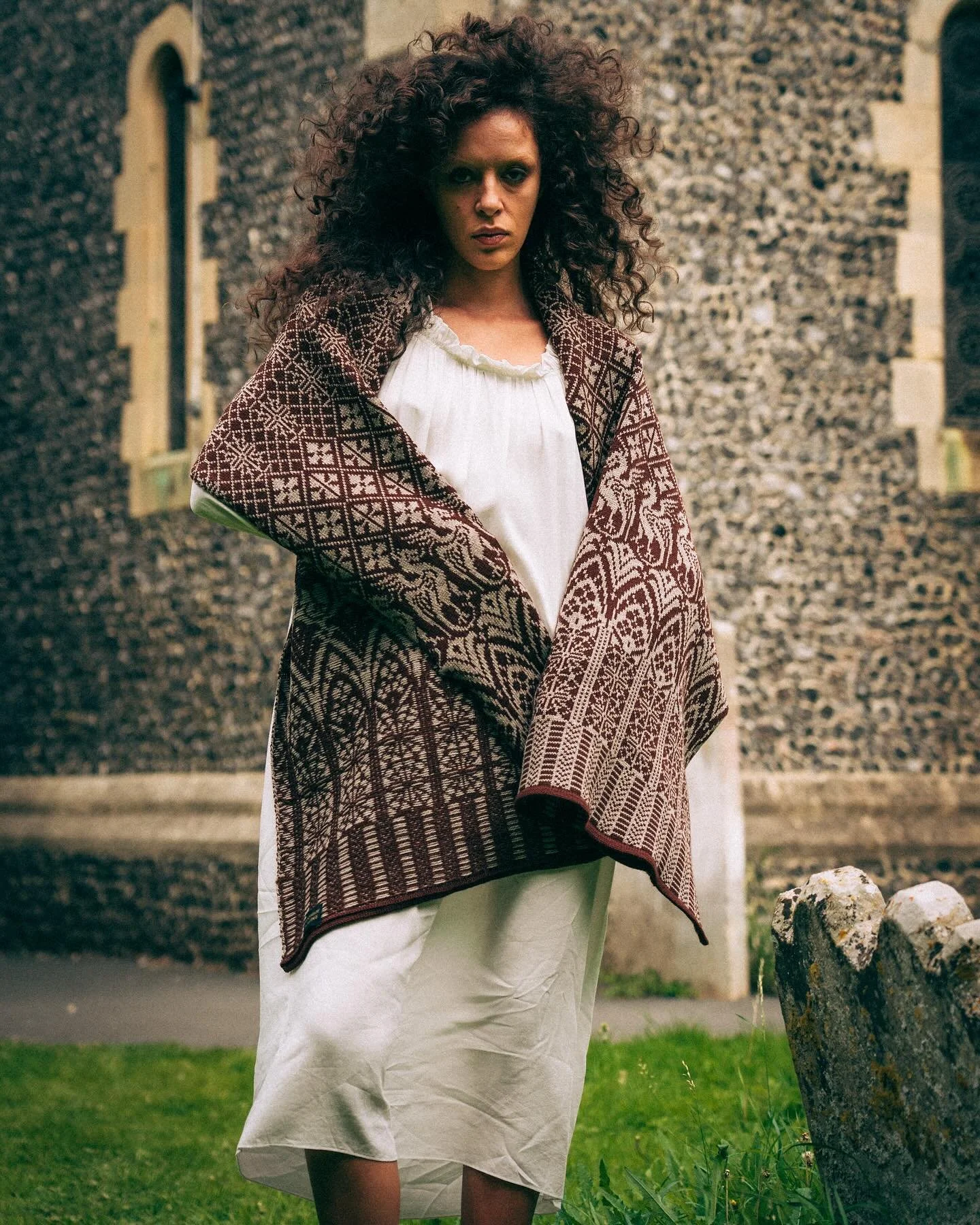 Agatha shawl in brown &amp; stone wool 🤎 handcrafted merino knit, made by me from start to finish 🙃! Now available @wolfandbadger 😌

@thisisryansframe 📷
@lovezwinona 😻

#knitwears #knitterofinstagram #sustainableknitwear #britishknitwear #canter