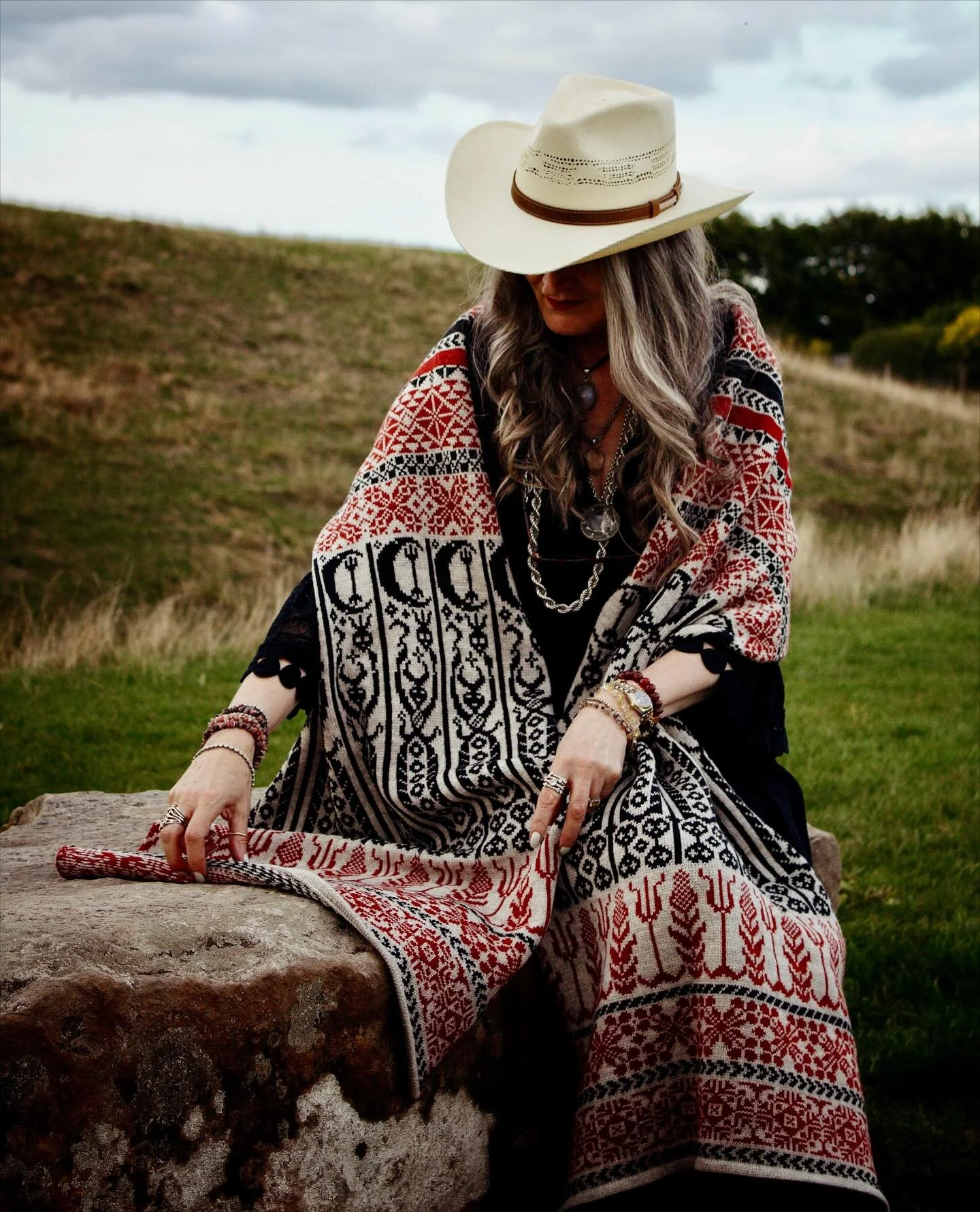 The stunning Mara 🖤 modelled by the most gorgeous woman 🔥🔥
My birthday&rsquo;s on Monday, and to celebrate with you and as a thank you for your wonderful support! I&rsquo;m offering 25% off everything on my OTHERWORLD page 🖤 sale ends midnight Mo