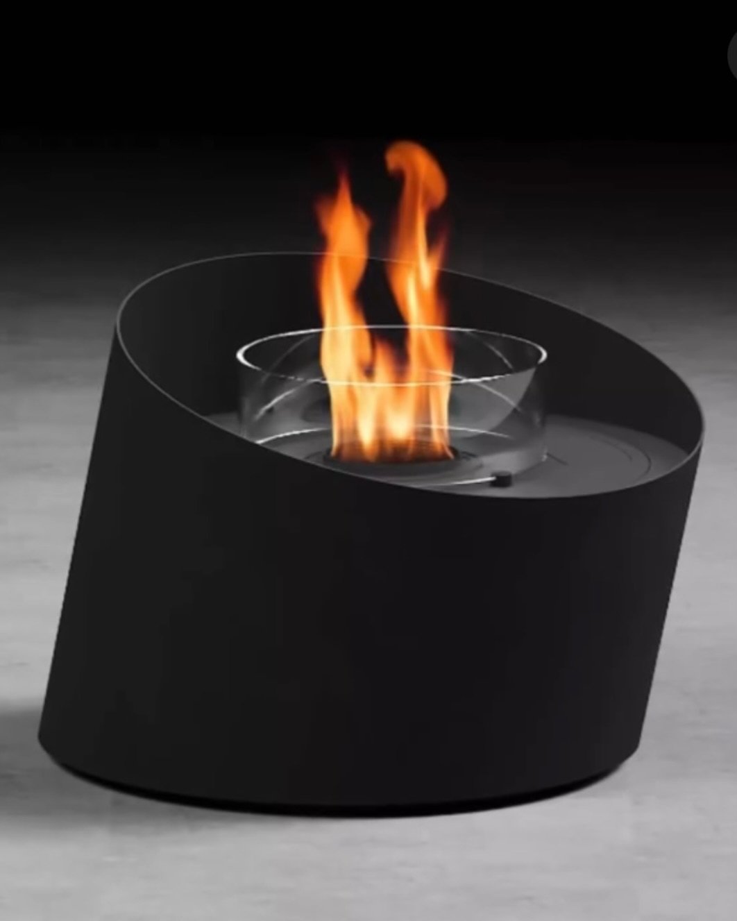 Introducing GlammFire, where fireplaces become the heart of the home.
@glammfire
#GlammFire #LareirasExclusivas
#DesignContempor&acirc;neo #AmbienteAconchegante
#EstiloDeVida #portuguesequartier