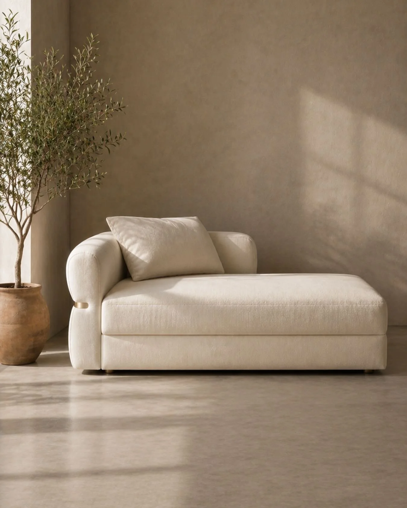 A timeless silhouette, made for modern living. Meet the Cape May Daybed.

#portuguesequartier