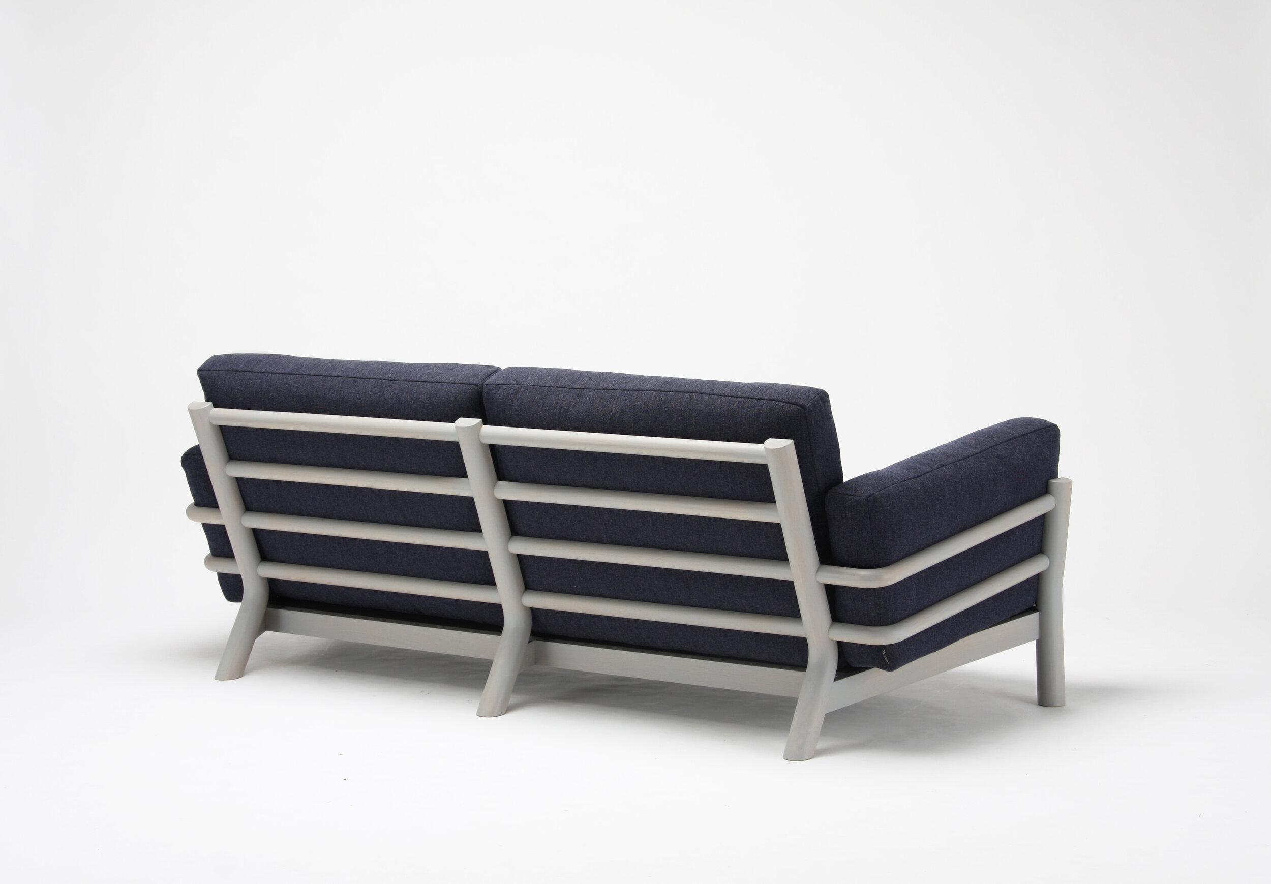 W3453AG711_Castorsofa_3seater_Back_2.jpg