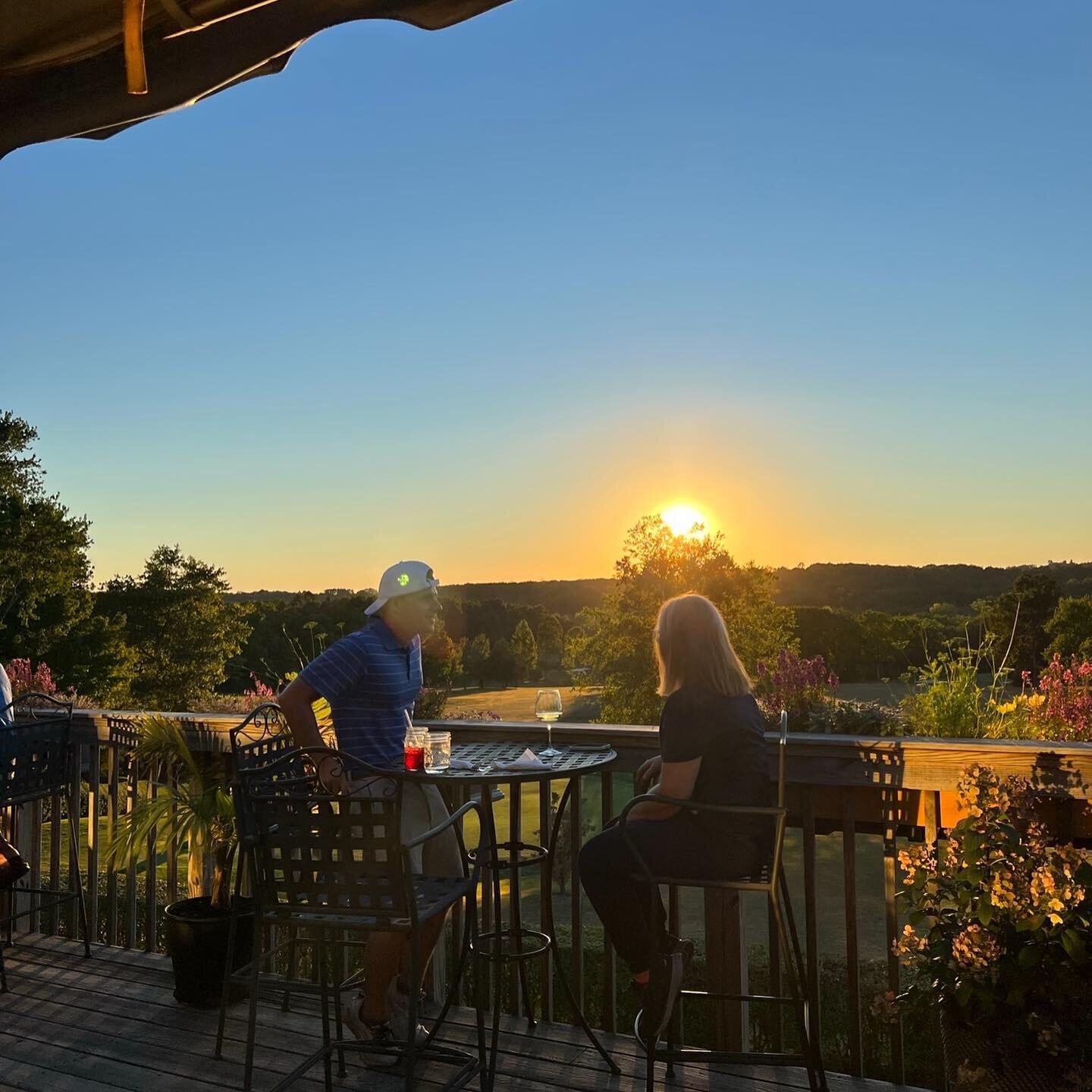 Looking for a place to enjoy the ☀️☀️☀️ this week?

Bring your family to Odeens BBQ at Ridgefield Public Golf Course. 

Enjoy the spring break vacay feeling without ever leaving town. 

#odeensbbq #ridgefieldct #ridgefieldmoms #bbq #ctrestaurants #ct