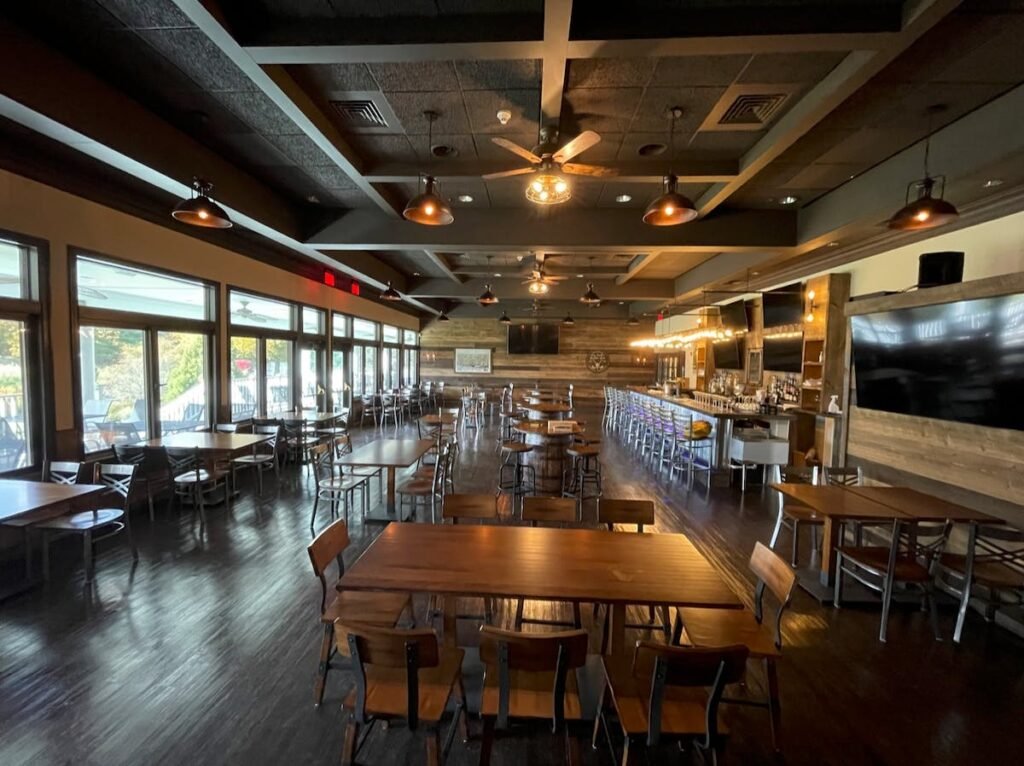 restaurant interior OHGC.jpeg