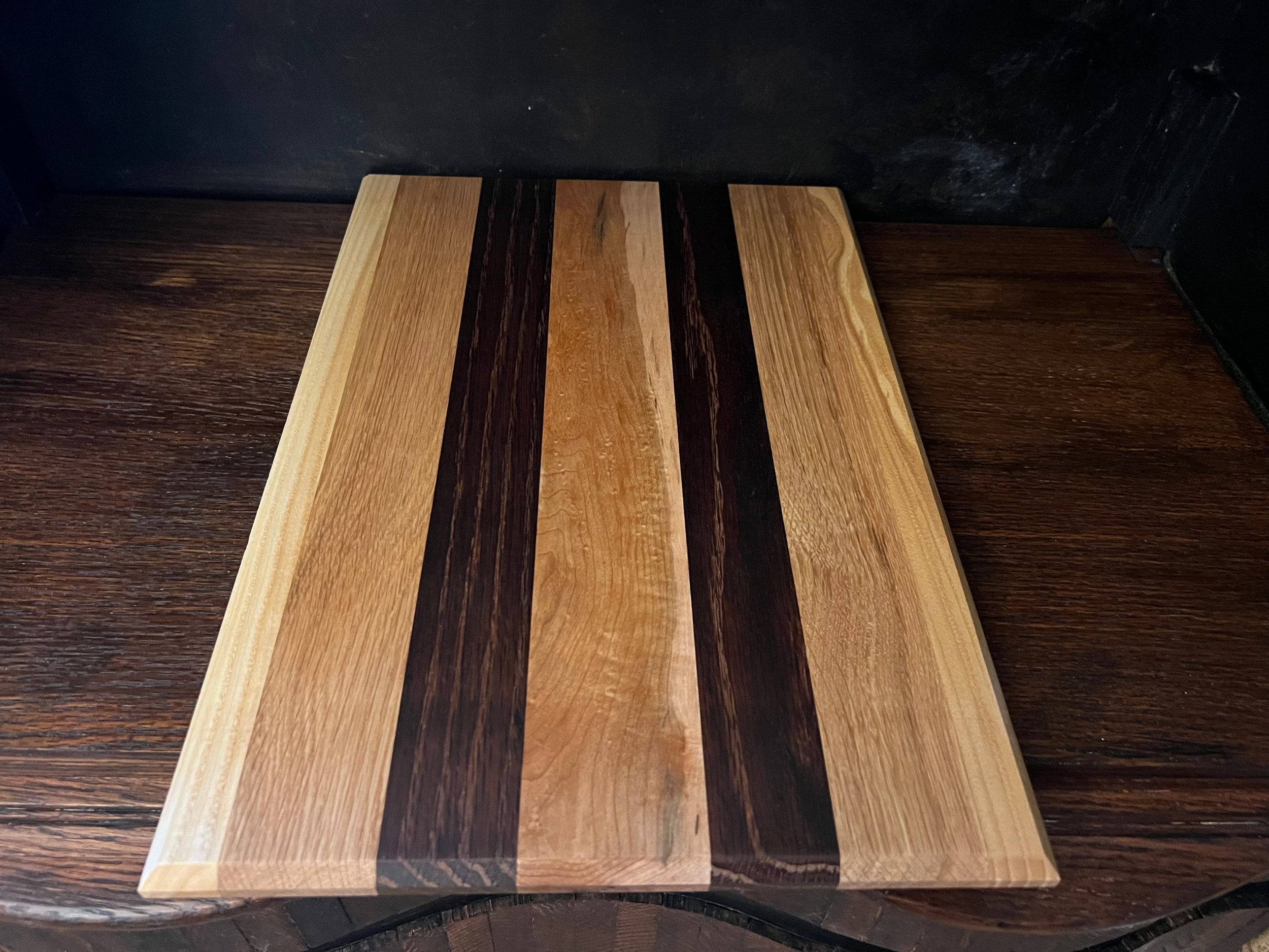 Medium Oak Toasted Oak Cutting Board-2 IMG_6841.jpeg