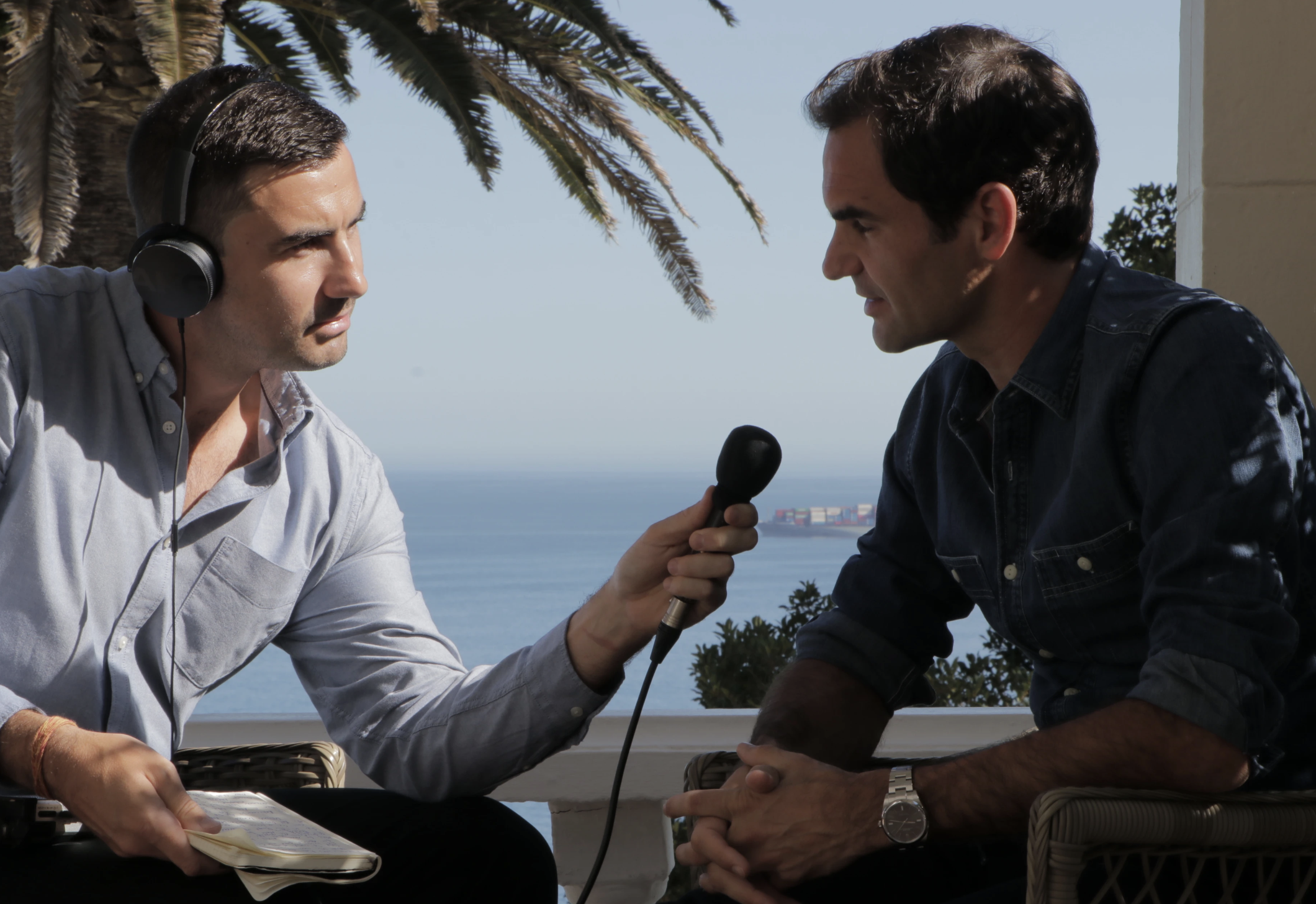 Simon Parker interviewing Roger Federer