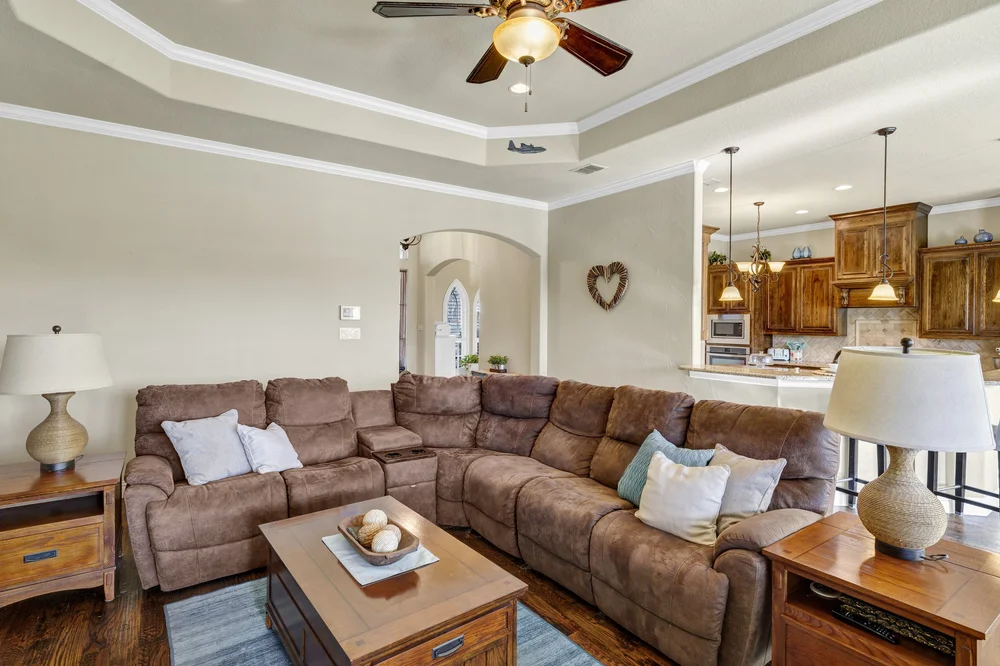 24-Modlux.Media.100 Ellis Pond Ct_DSC06062.jpg